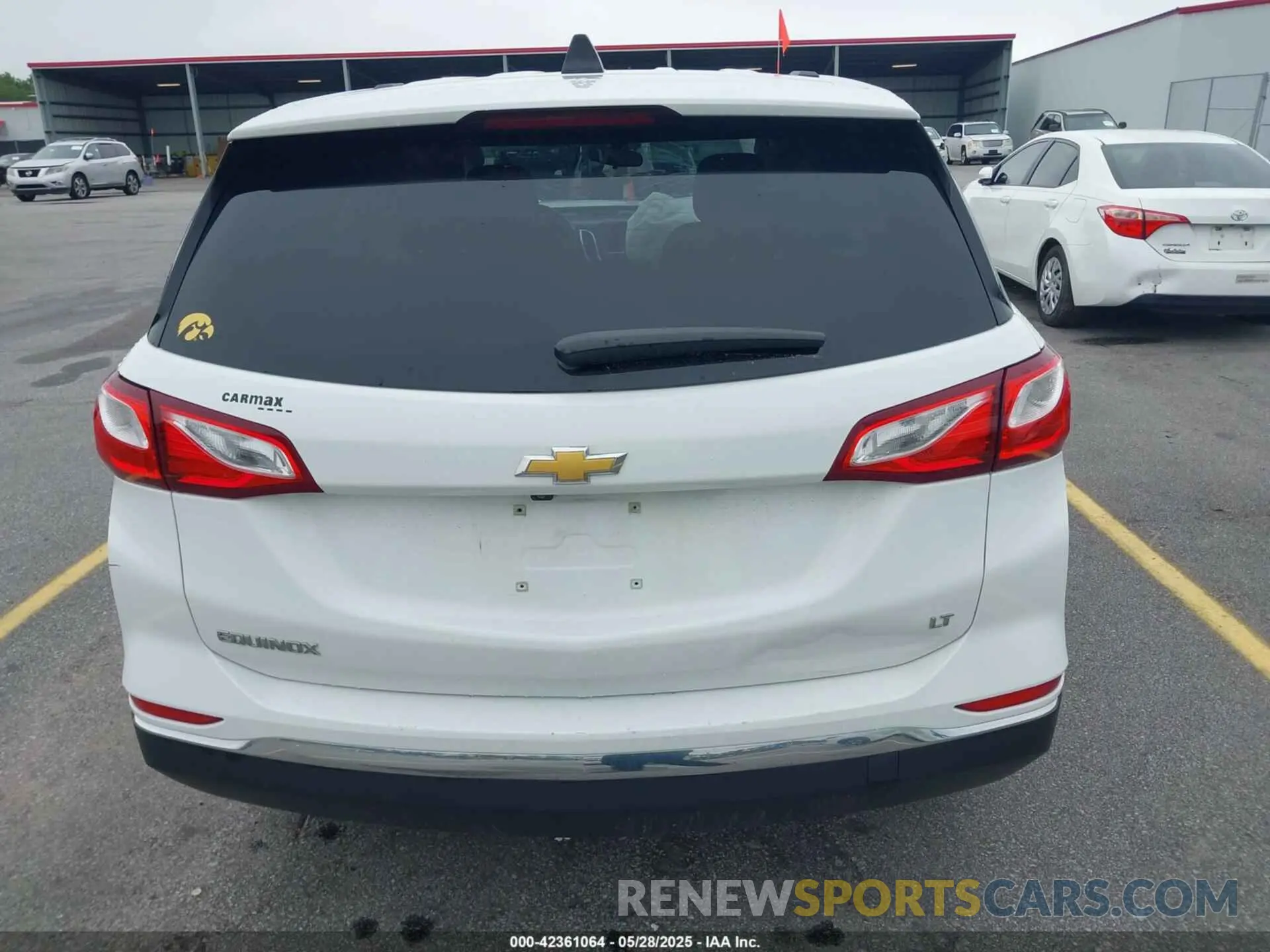 16 Photograph of a damaged car 2GNAXKEV4K6127271 CHEVROLET EQUINOX 2019