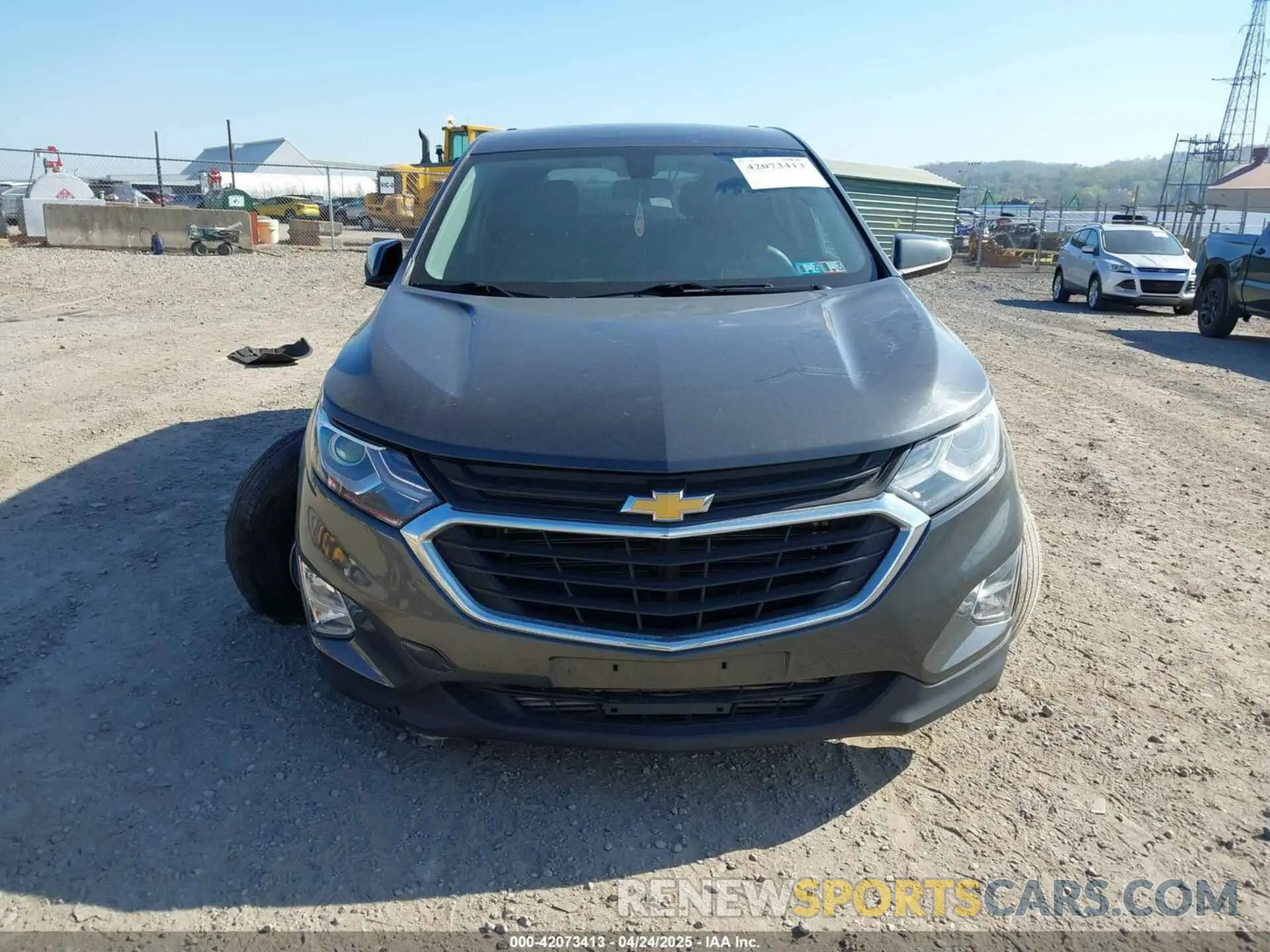 13 Photograph of a damaged car 2GNAXKEV4K6142160 CHEVROLET EQUINOX 2019