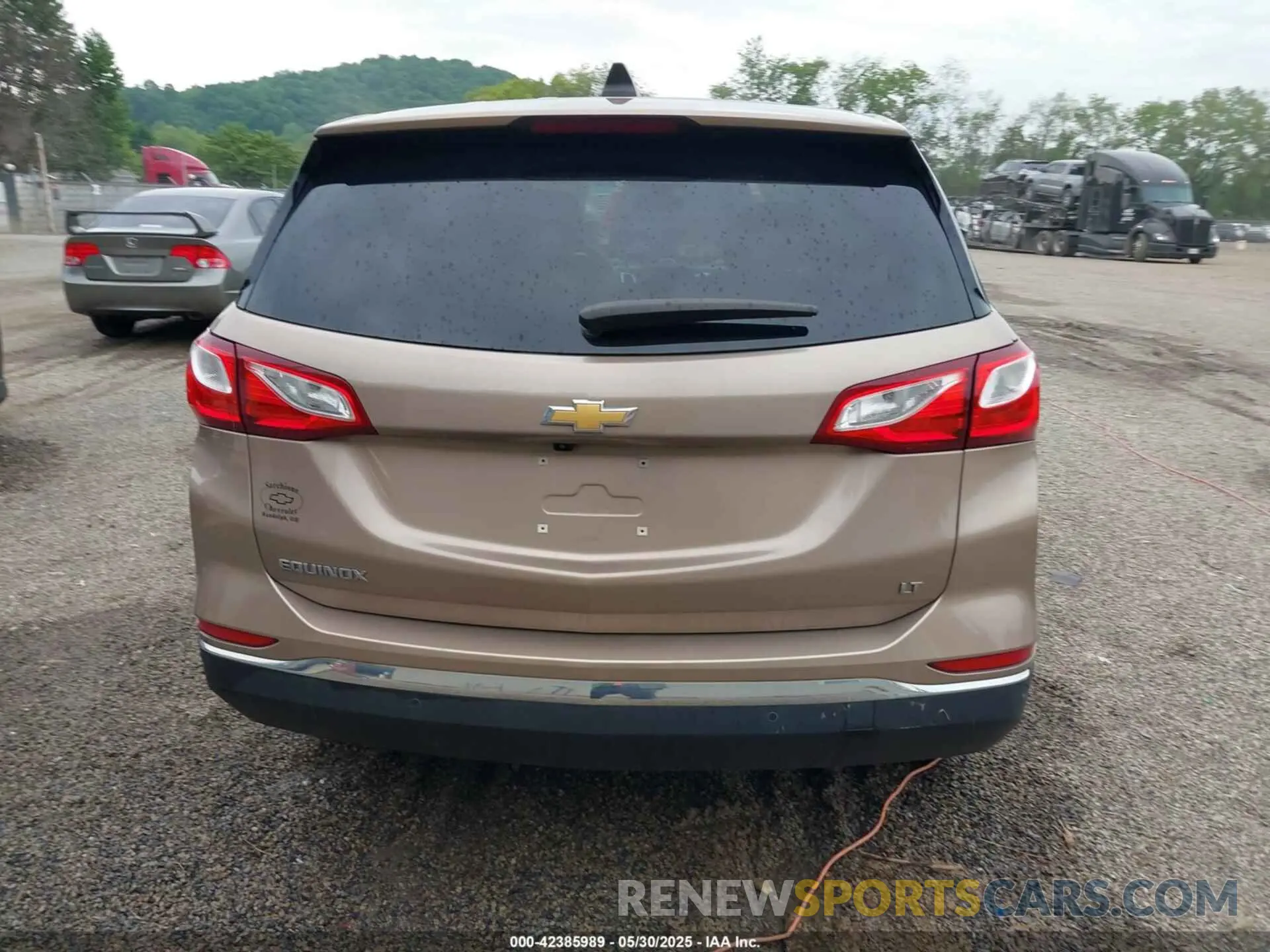 16 Photograph of a damaged car 2GNAXKEV4K6160044 CHEVROLET EQUINOX 2019