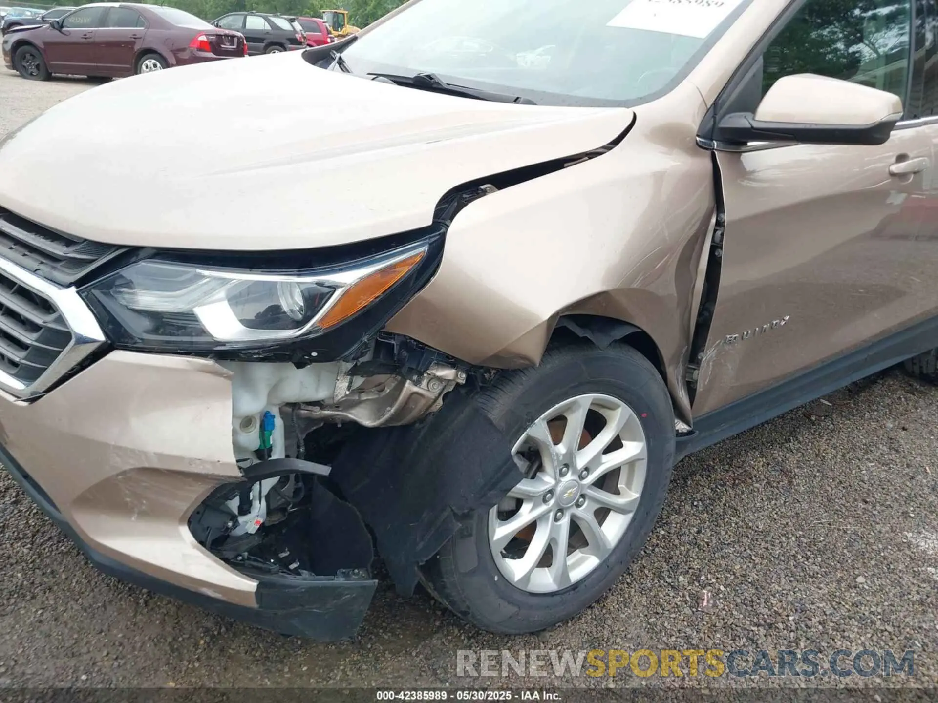 6 Photograph of a damaged car 2GNAXKEV4K6160044 CHEVROLET EQUINOX 2019
