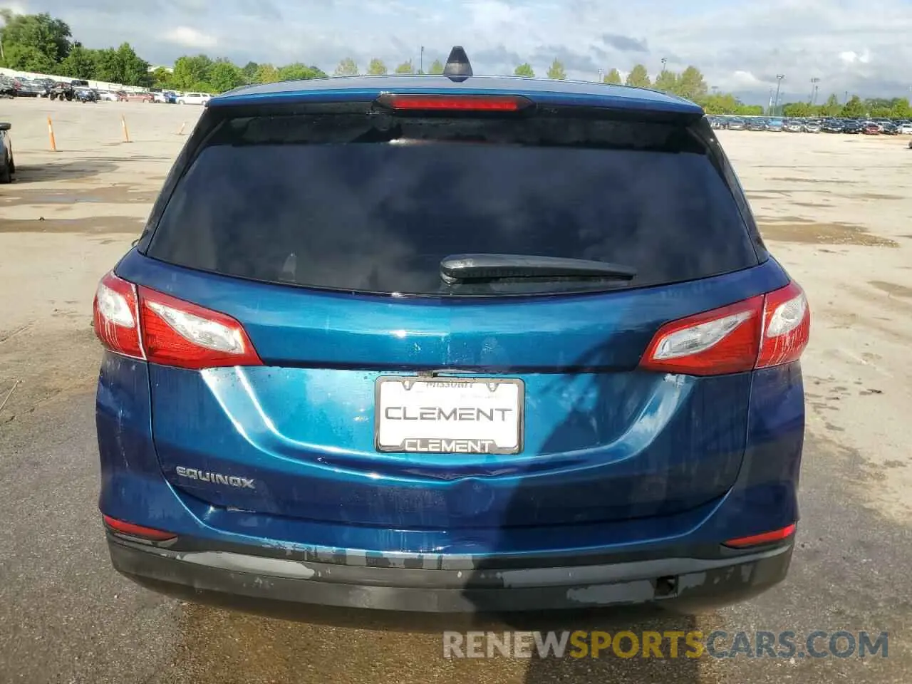 6 Photograph of a damaged car 2GNAXKEV4K6215561 CHEVROLET EQUINOX 2019