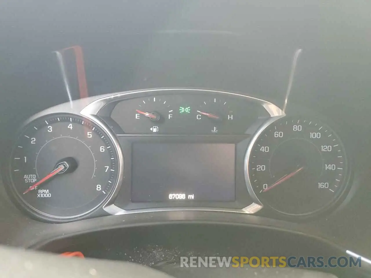 9 Photograph of a damaged car 2GNAXKEV4K6215561 CHEVROLET EQUINOX 2019