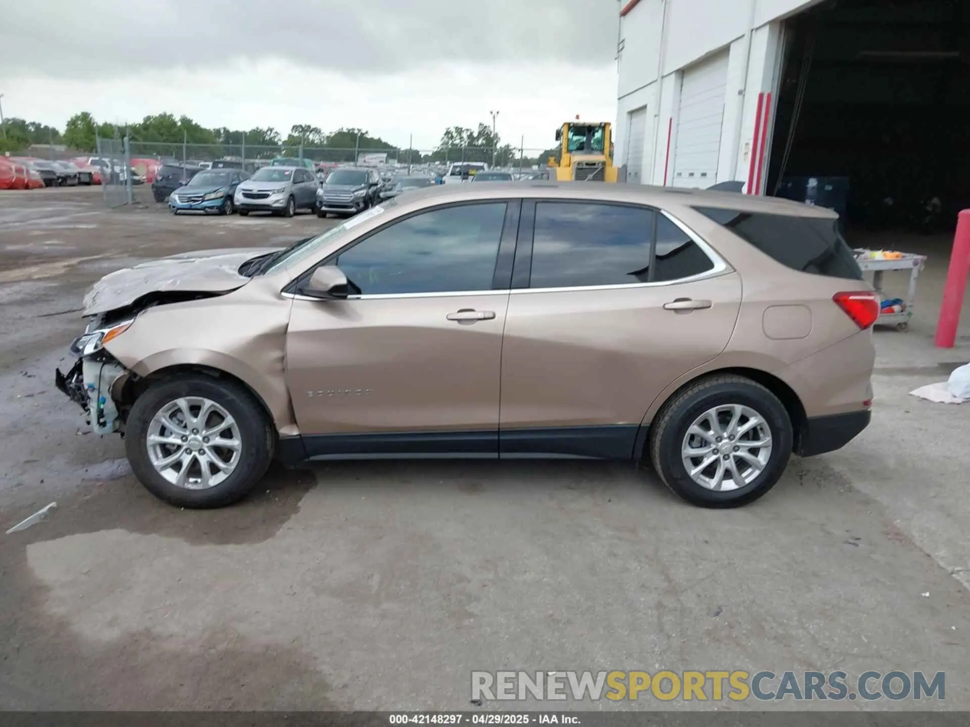 13 Photograph of a damaged car 2GNAXKEV4K6259009 CHEVROLET EQUINOX 2019