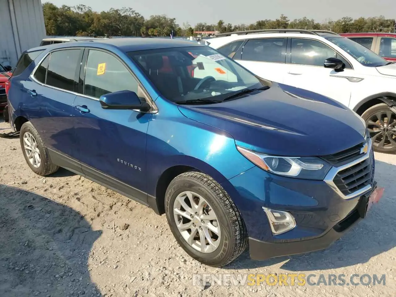 4 Photograph of a damaged car 2GNAXKEV4K6263013 CHEVROLET EQUINOX 2019