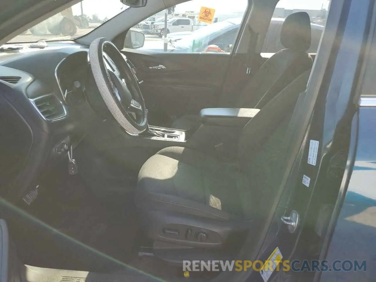 7 Photograph of a damaged car 2GNAXKEV4K6263013 CHEVROLET EQUINOX 2019