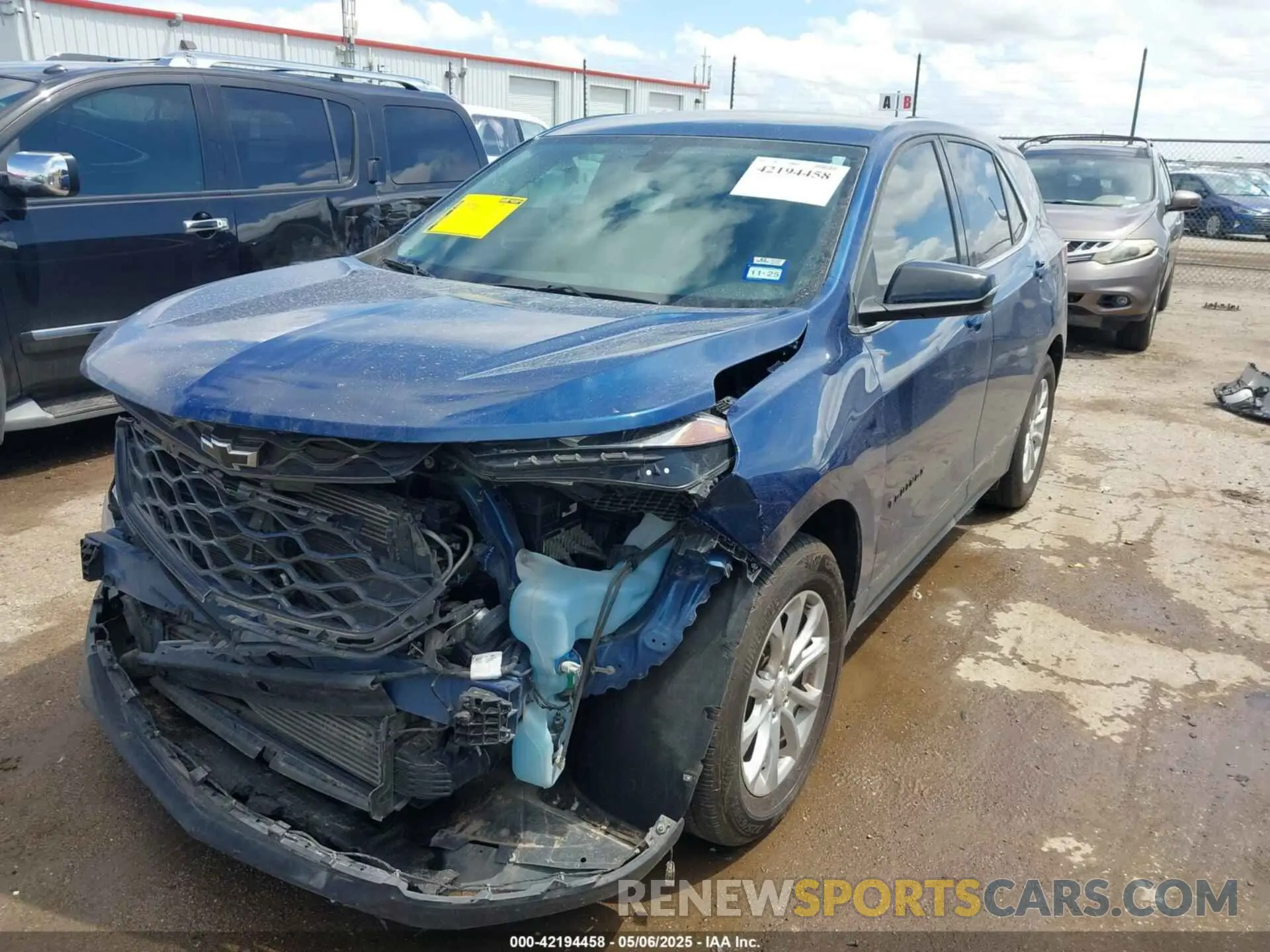 2 Photograph of a damaged car 2GNAXKEV4K6300688 CHEVROLET EQUINOX 2019