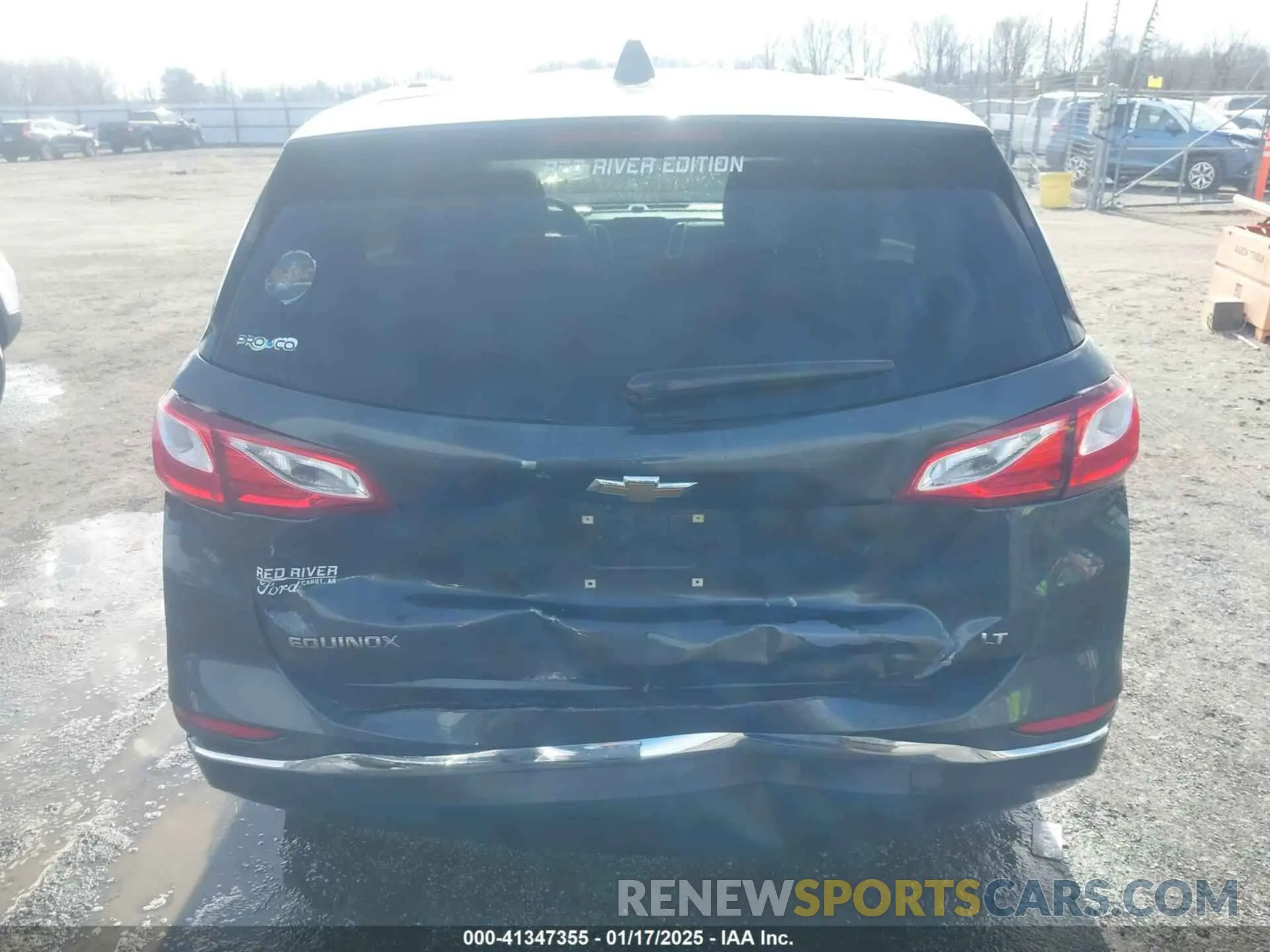 6 Photograph of a damaged car 2GNAXKEV5K6142393 CHEVROLET EQUINOX 2019
