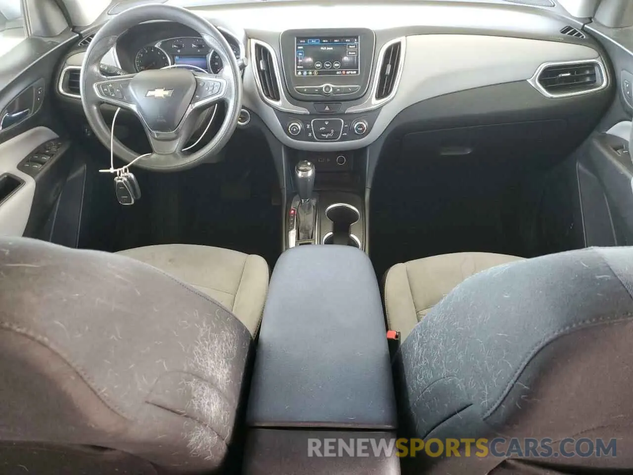 8 Photograph of a damaged car 2GNAXKEV5K6148744 CHEVROLET EQUINOX 2019