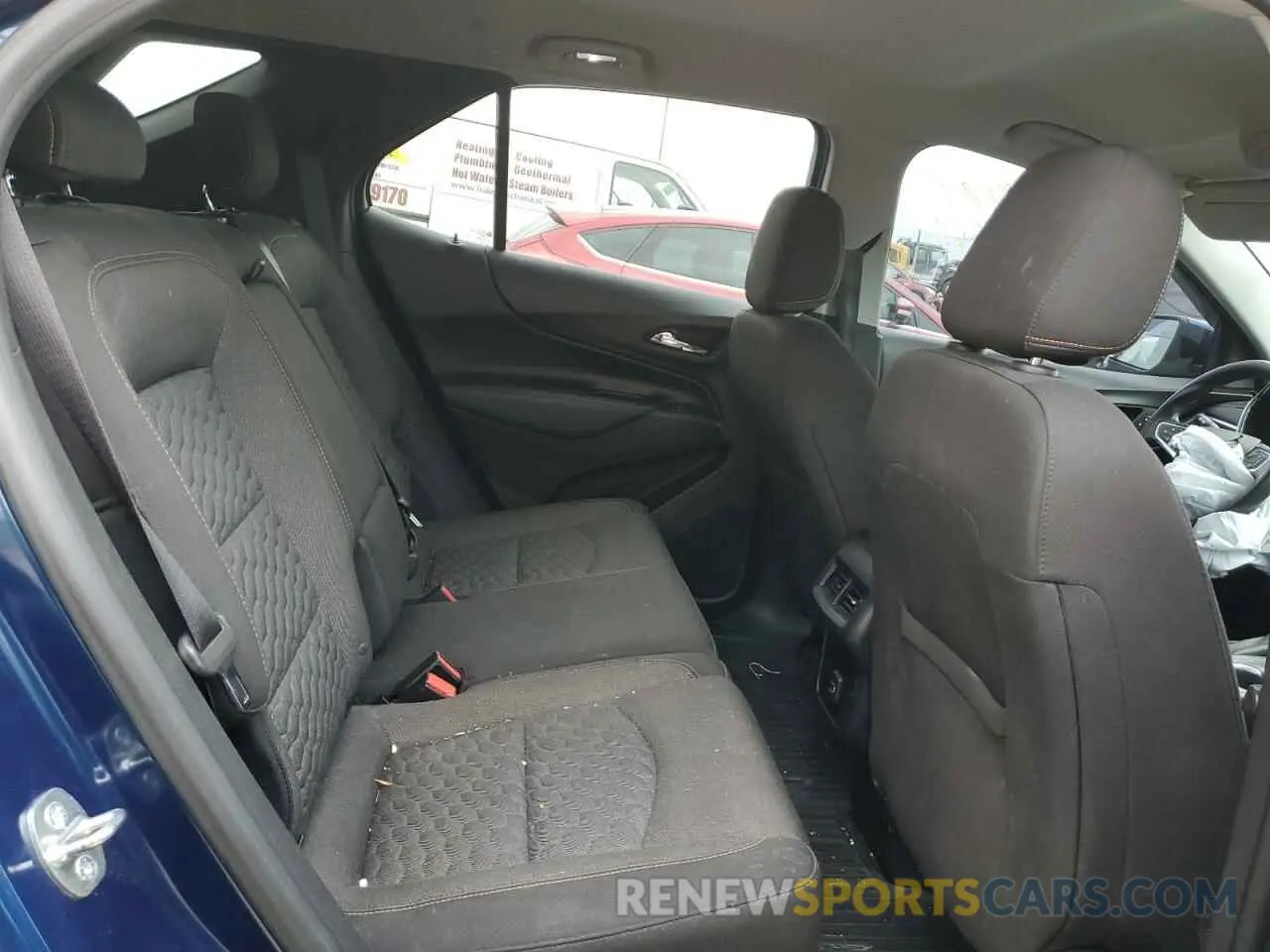 10 Photograph of a damaged car 2GNAXKEV5K6172462 CHEVROLET EQUINOX 2019
