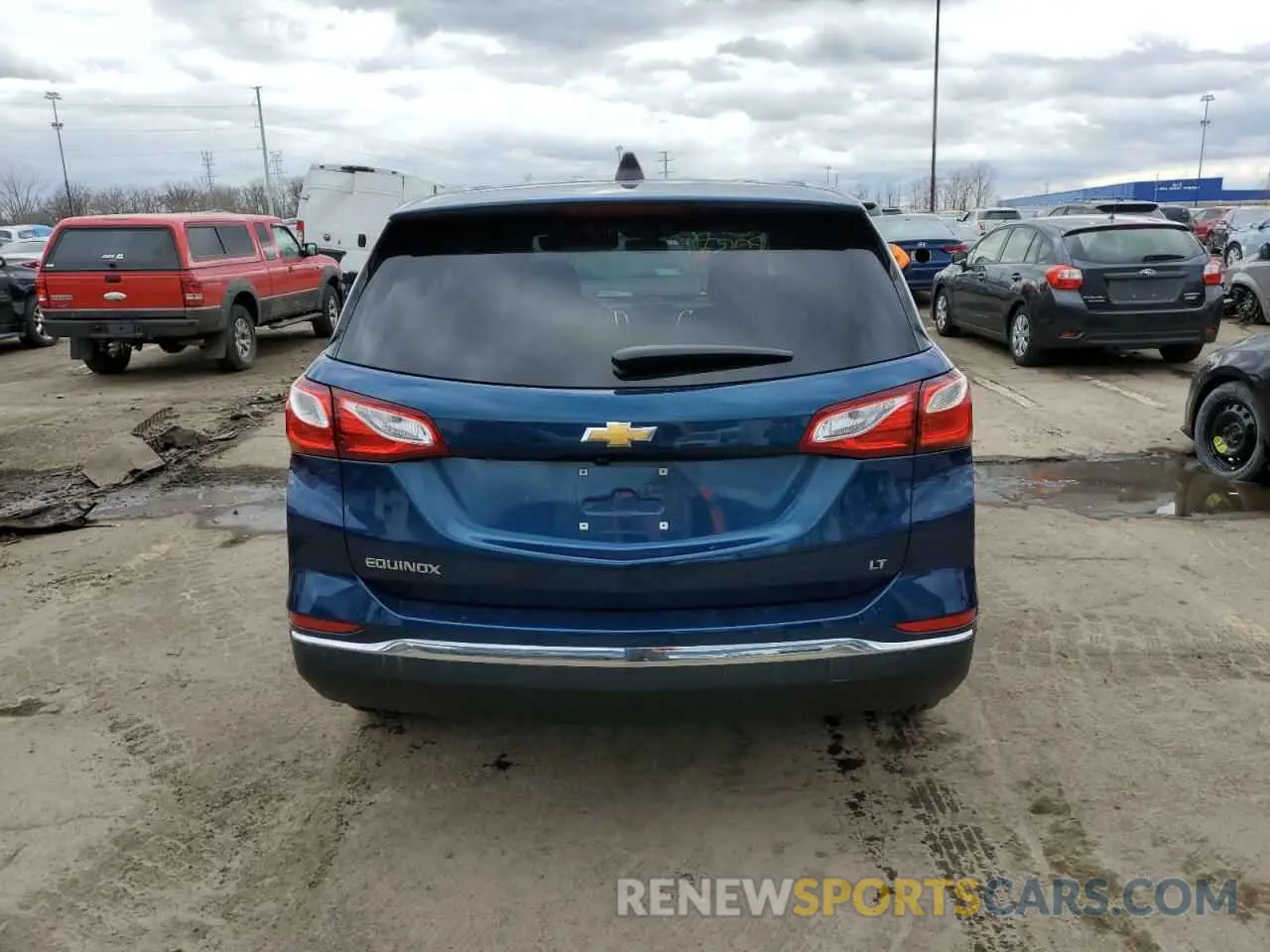 6 Photograph of a damaged car 2GNAXKEV5K6172462 CHEVROLET EQUINOX 2019