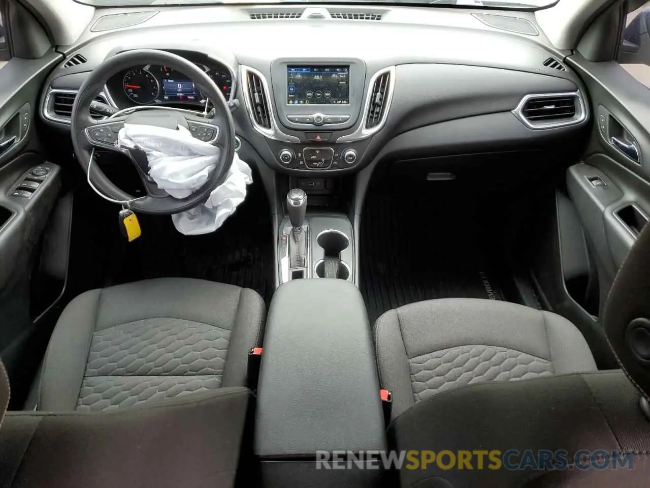 8 Photograph of a damaged car 2GNAXKEV5K6172462 CHEVROLET EQUINOX 2019