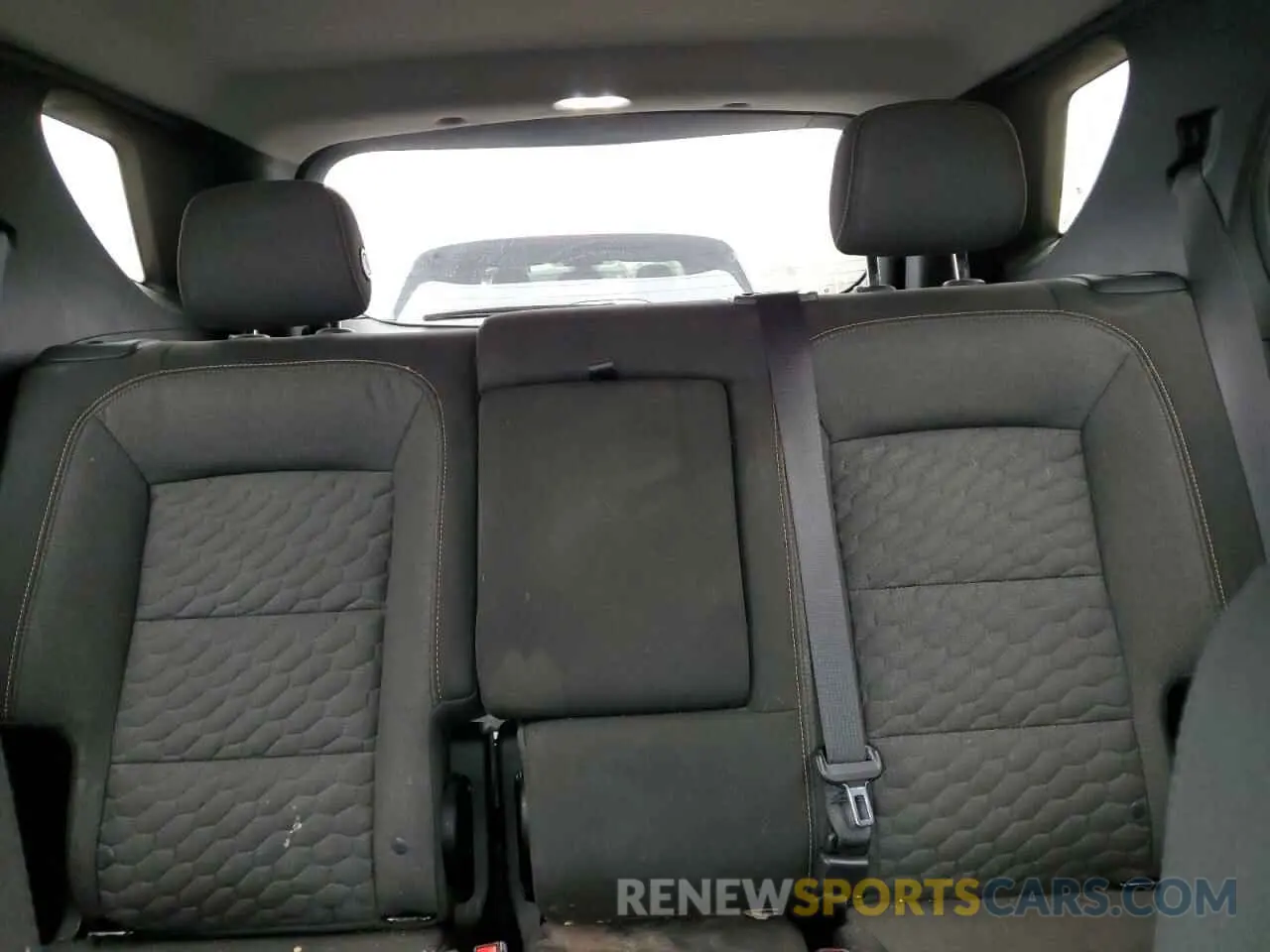 10 Photograph of a damaged car 2GNAXKEV5K6183073 CHEVROLET EQUINOX 2019