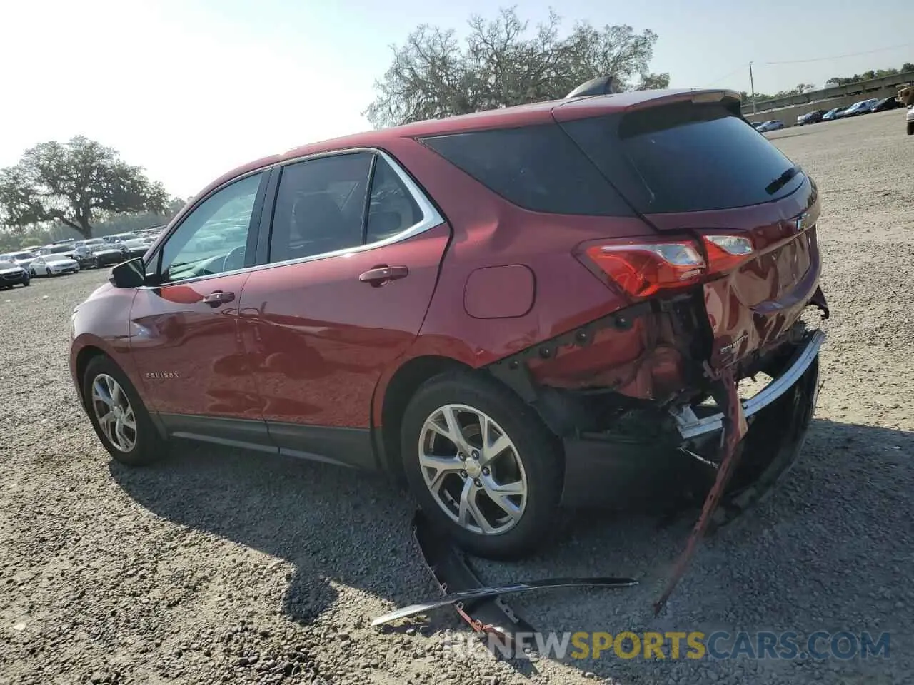 2 Photograph of a damaged car 2GNAXKEV5K6186149 CHEVROLET EQUINOX 2019