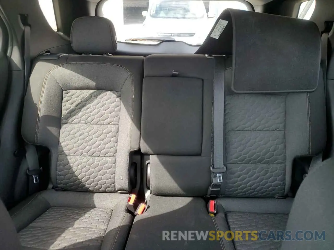10 Photograph of a damaged car 2GNAXKEV5K6221594 CHEVROLET EQUINOX 2019