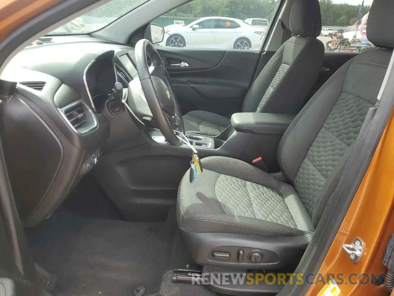 7 Photograph of a damaged car 2GNAXKEV5K6221594 CHEVROLET EQUINOX 2019