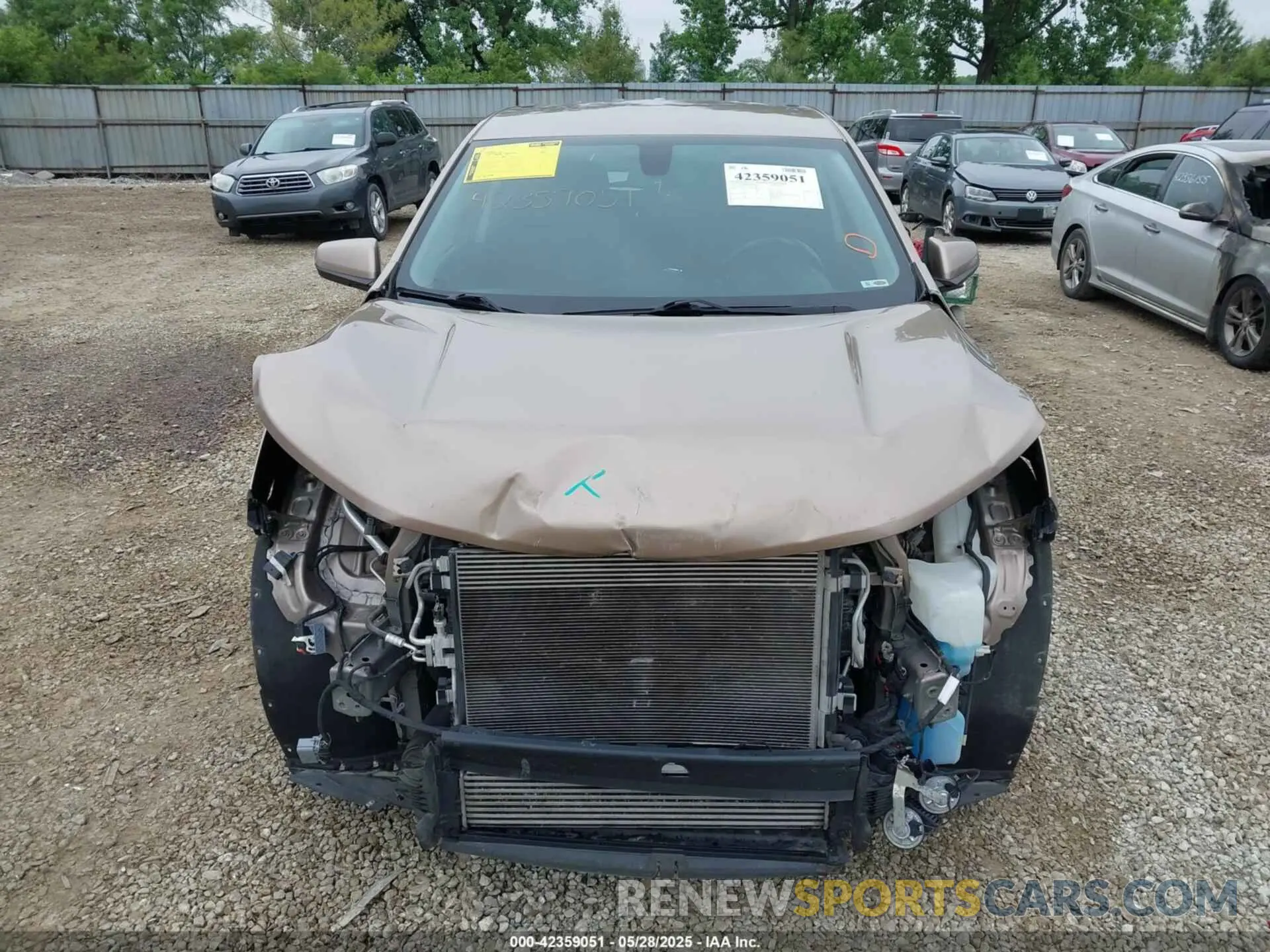 13 Photograph of a damaged car 2GNAXKEV5K6227198 CHEVROLET EQUINOX 2019
