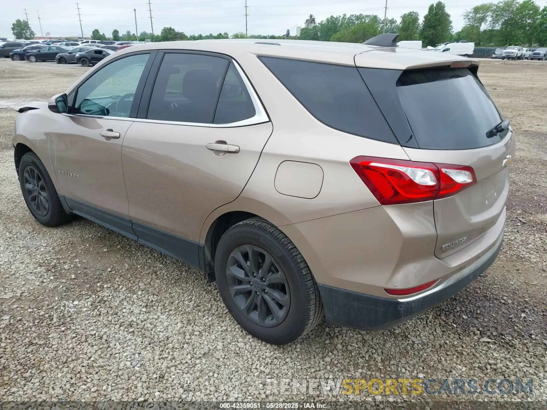 3 Photograph of a damaged car 2GNAXKEV5K6227198 CHEVROLET EQUINOX 2019