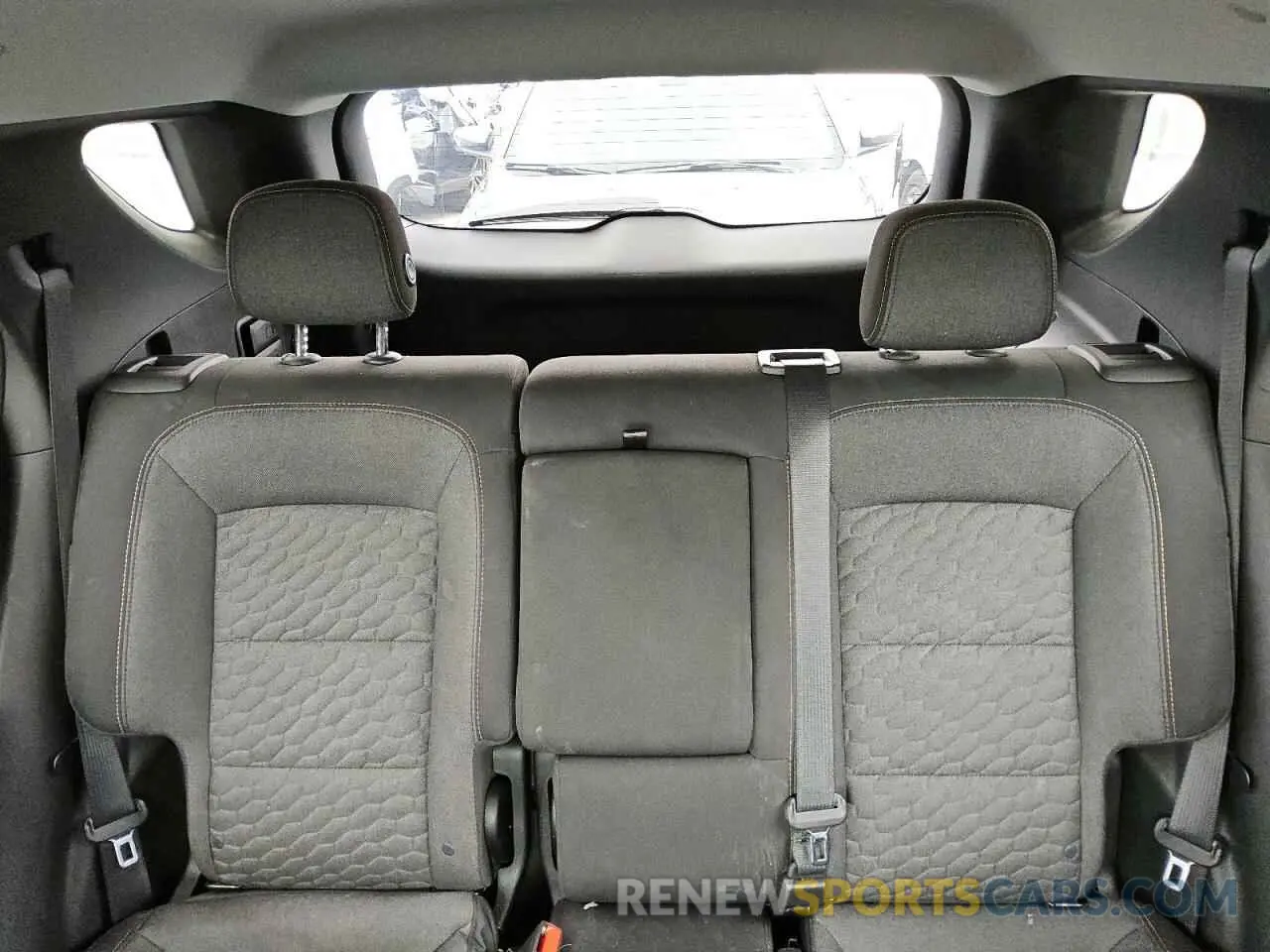 10 Photograph of a damaged car 2GNAXKEV5K6231381 CHEVROLET EQUINOX 2019