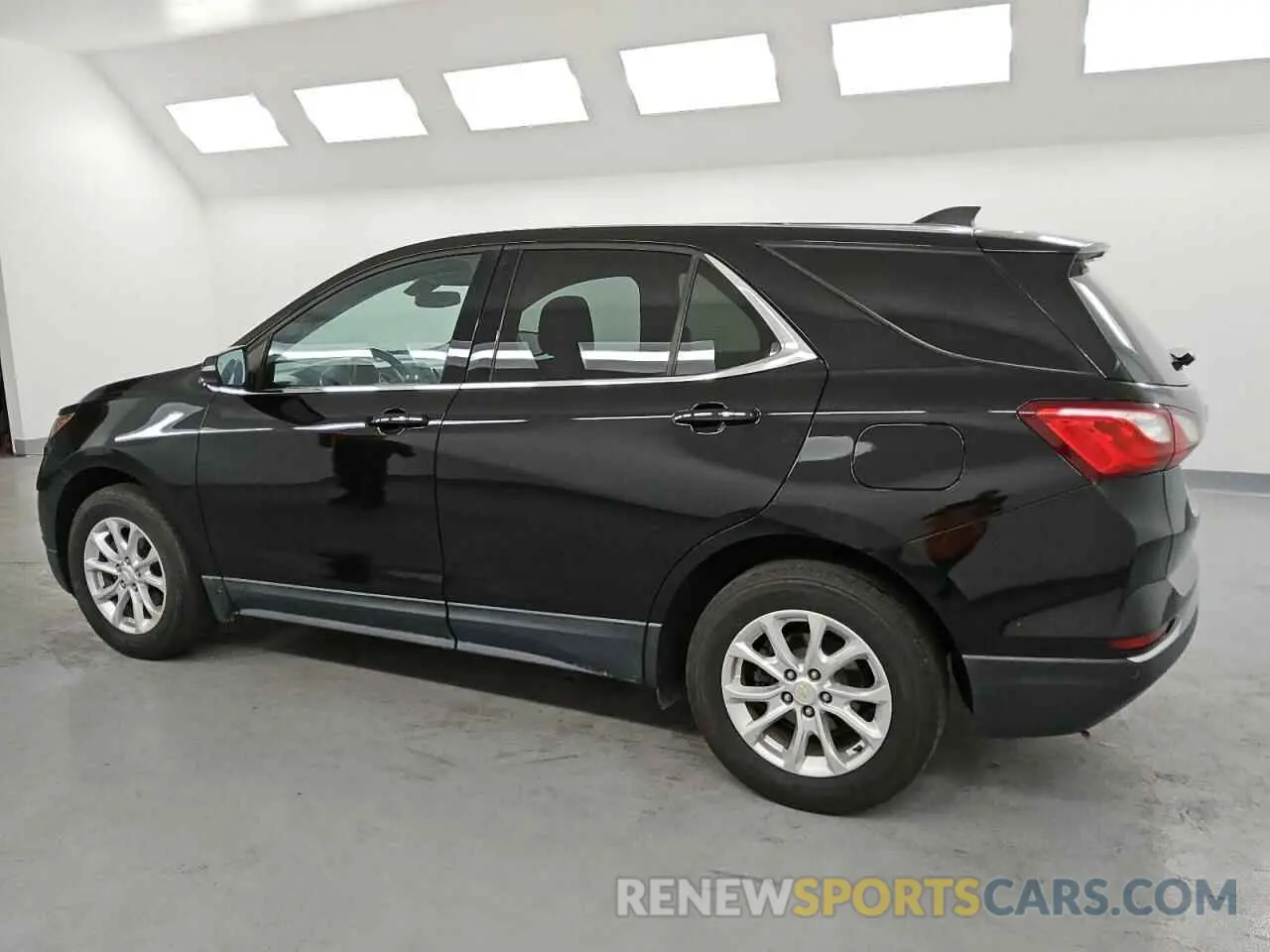 2 Photograph of a damaged car 2GNAXKEV5K6231381 CHEVROLET EQUINOX 2019