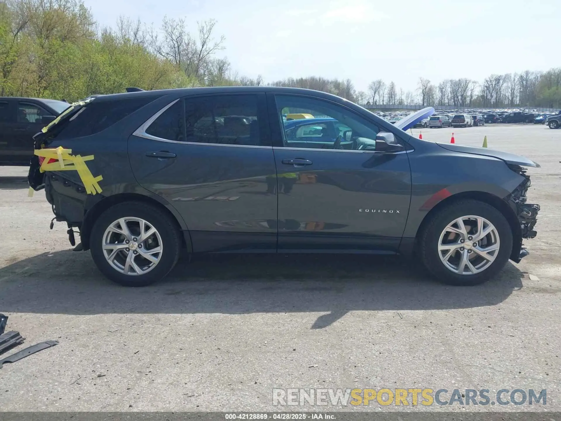 14 Photograph of a damaged car 2GNAXKEV5K6248763 CHEVROLET EQUINOX 2019