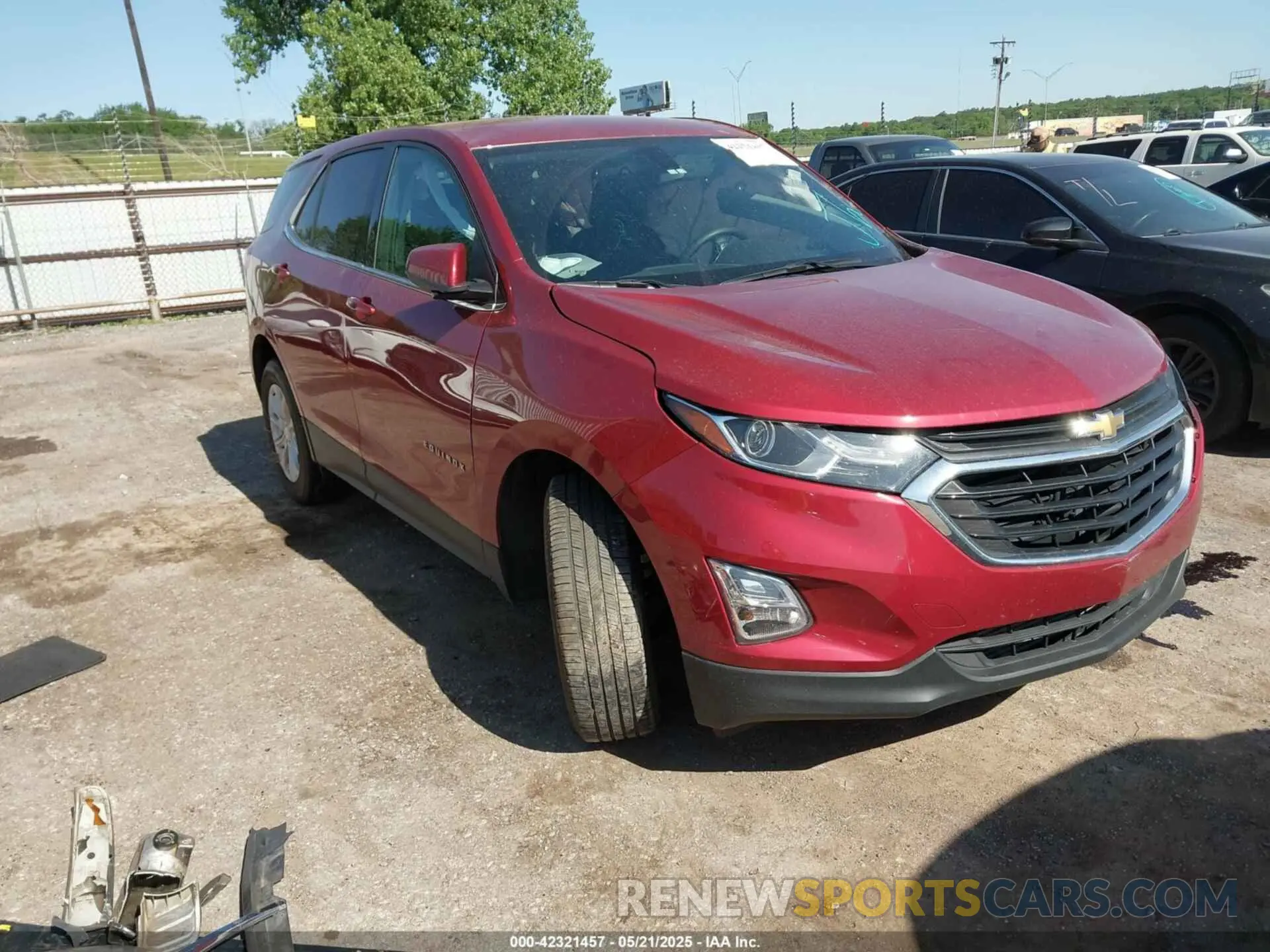 1 Photograph of a damaged car 2GNAXKEV5K6264221 CHEVROLET EQUINOX 2019