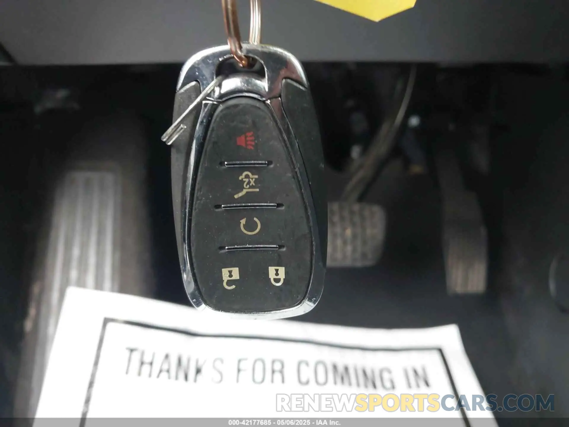 11 Photograph of a damaged car 2GNAXKEV5K6291662 CHEVROLET EQUINOX 2019