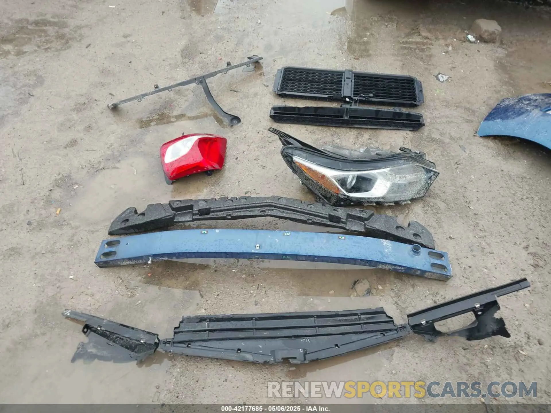 12 Photograph of a damaged car 2GNAXKEV5K6291662 CHEVROLET EQUINOX 2019