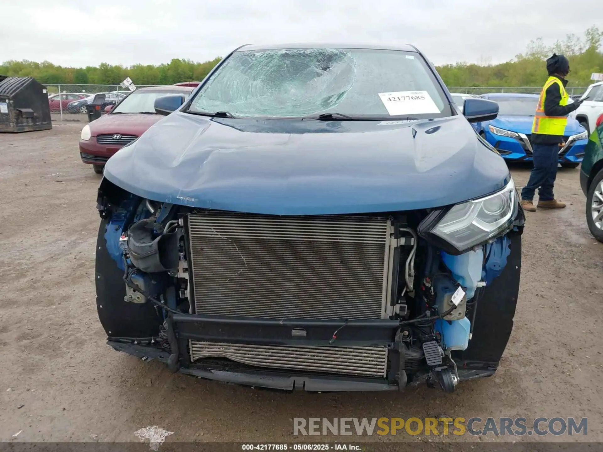 13 Photograph of a damaged car 2GNAXKEV5K6291662 CHEVROLET EQUINOX 2019