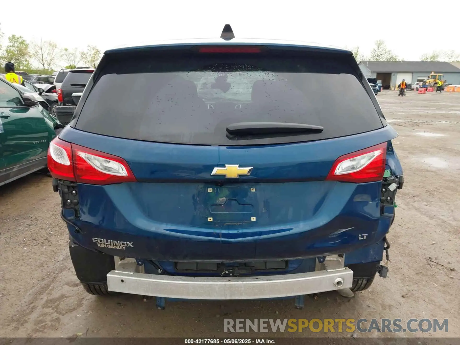 17 Photograph of a damaged car 2GNAXKEV5K6291662 CHEVROLET EQUINOX 2019