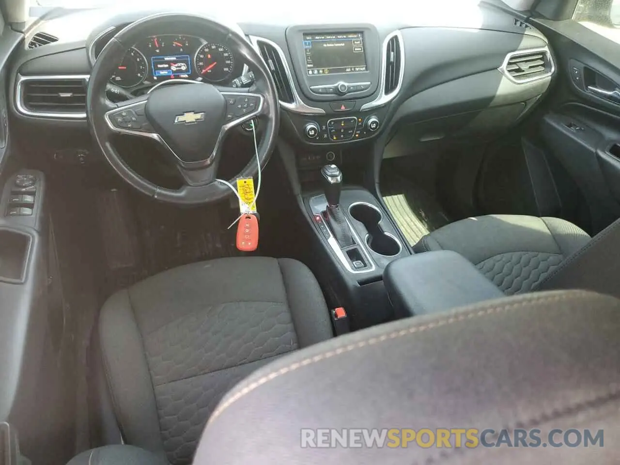 8 Photograph of a damaged car 2GNAXKEV5K6296926 CHEVROLET EQUINOX 2019