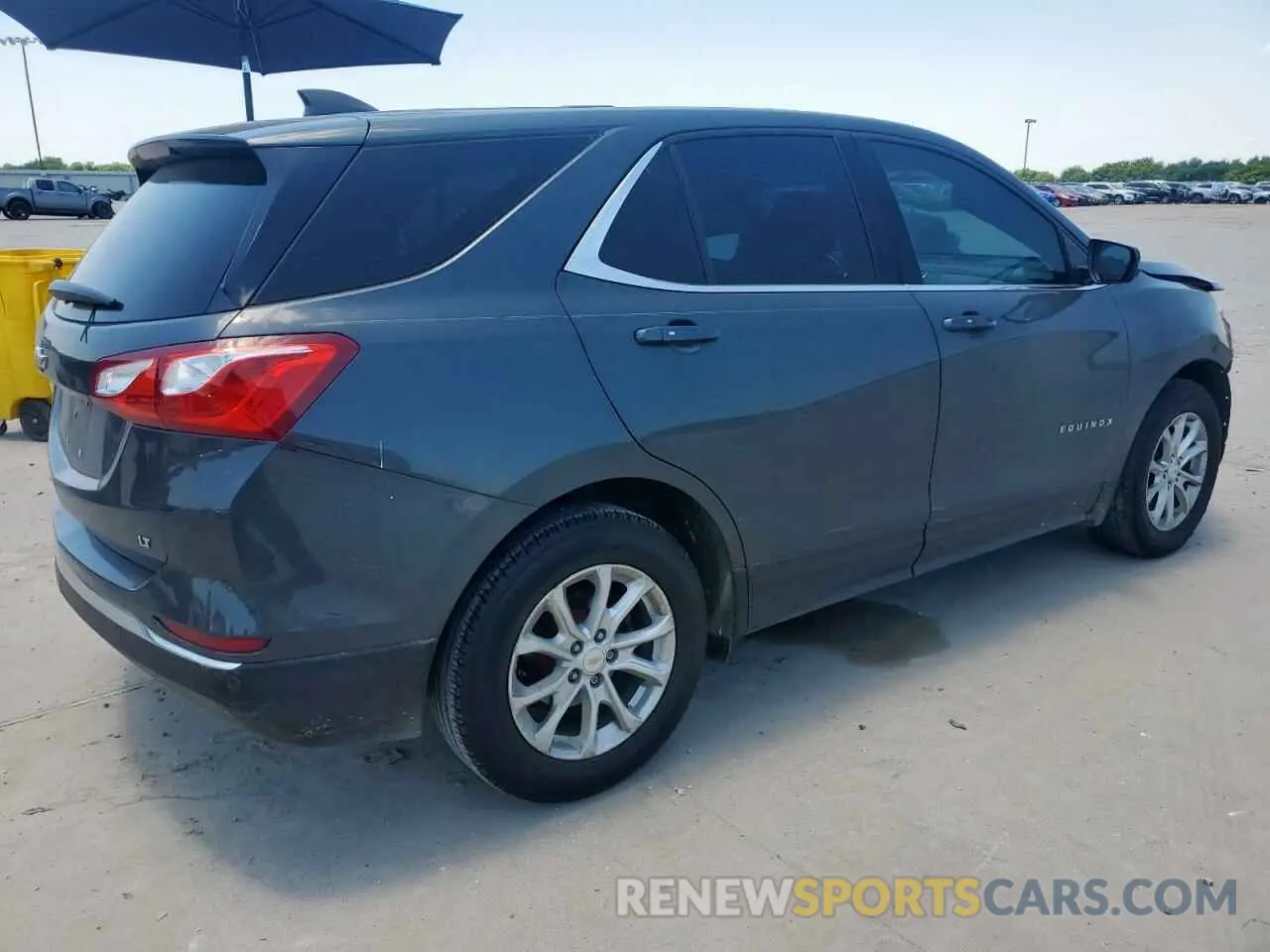 3 Photograph of a damaged car 2GNAXKEV6K6100167 CHEVROLET EQUINOX 2019