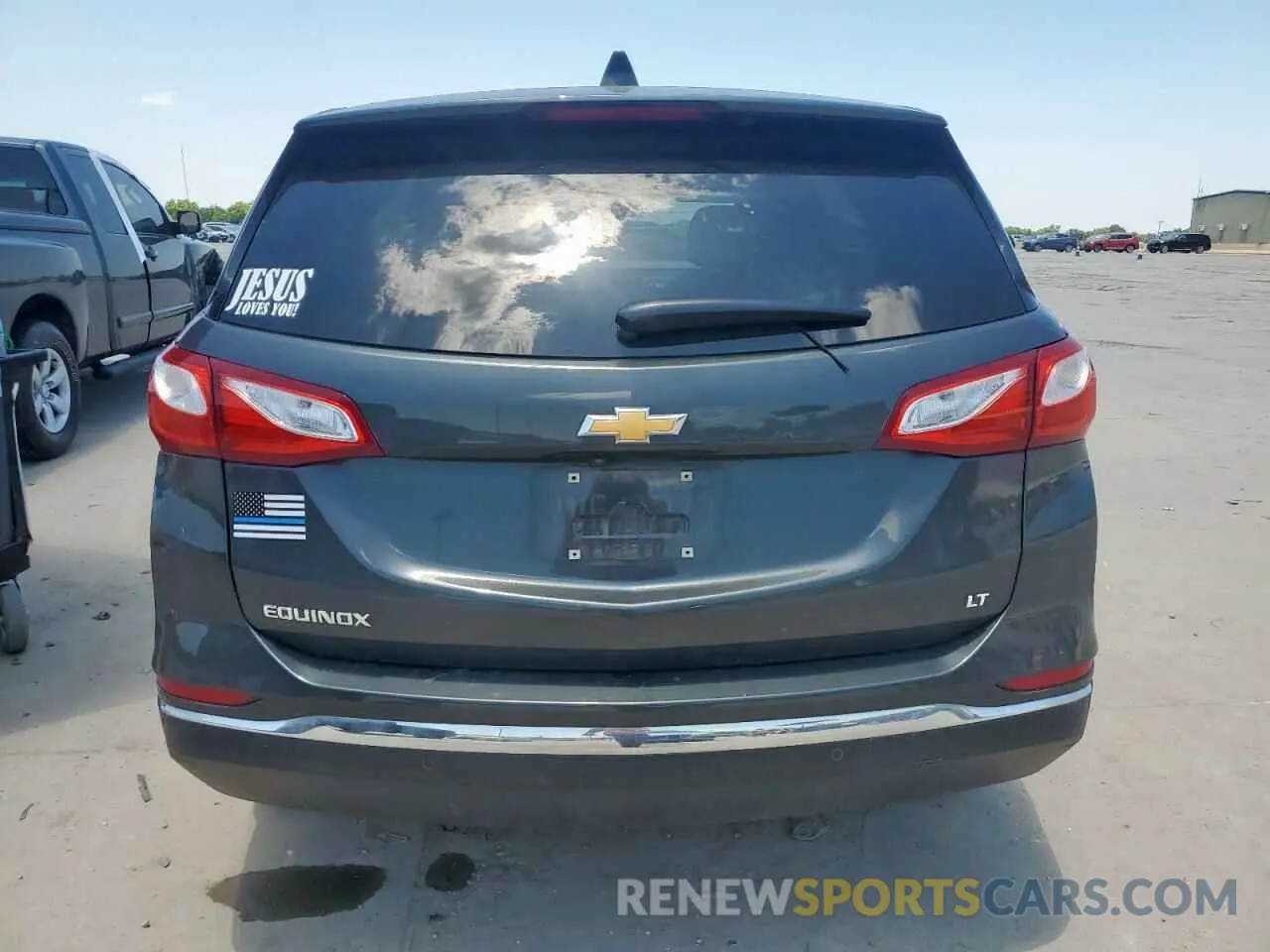 6 Photograph of a damaged car 2GNAXKEV6K6100167 CHEVROLET EQUINOX 2019