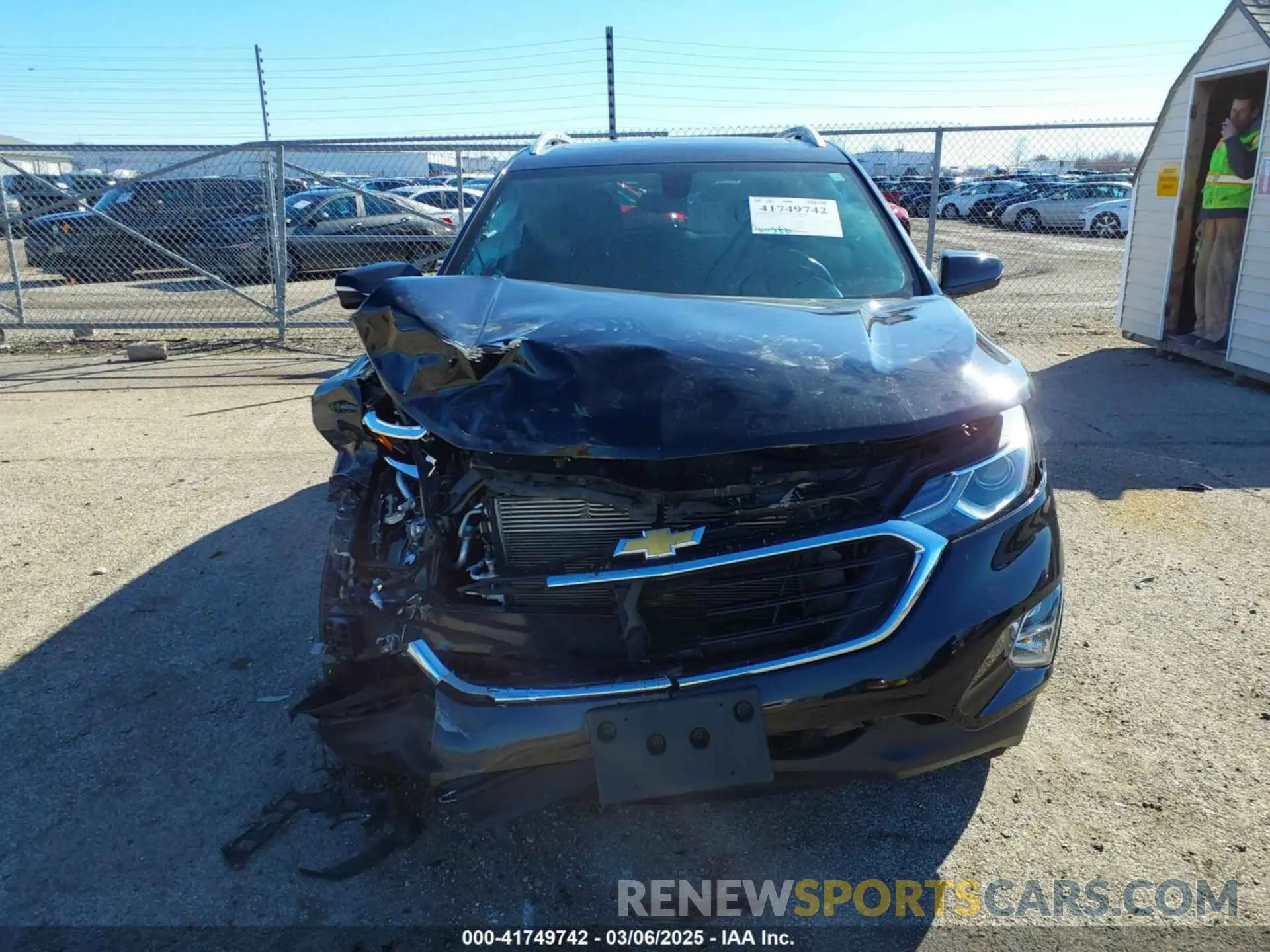 13 Photograph of a damaged car 2GNAXKEV6K6115588 CHEVROLET EQUINOX 2019