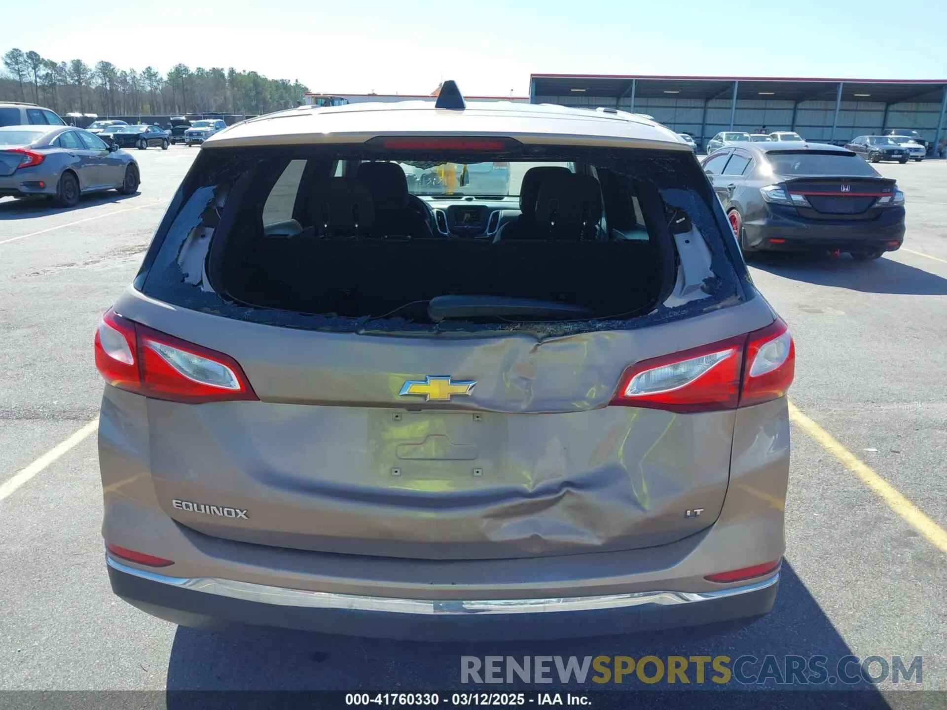 6 Photograph of a damaged car 2GNAXKEV6K6126459 CHEVROLET EQUINOX 2019