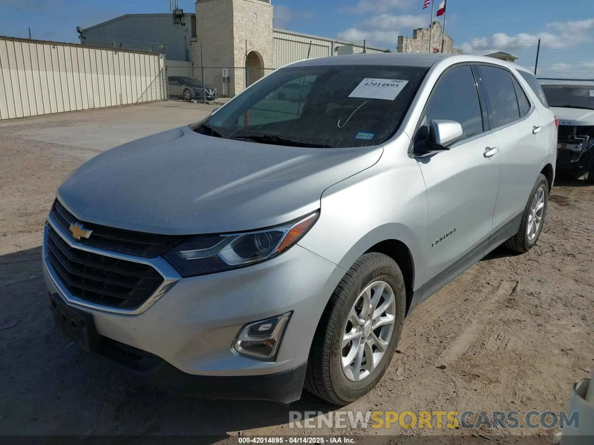 2 Photograph of a damaged car 2GNAXKEV6K6139924 CHEVROLET EQUINOX 2019