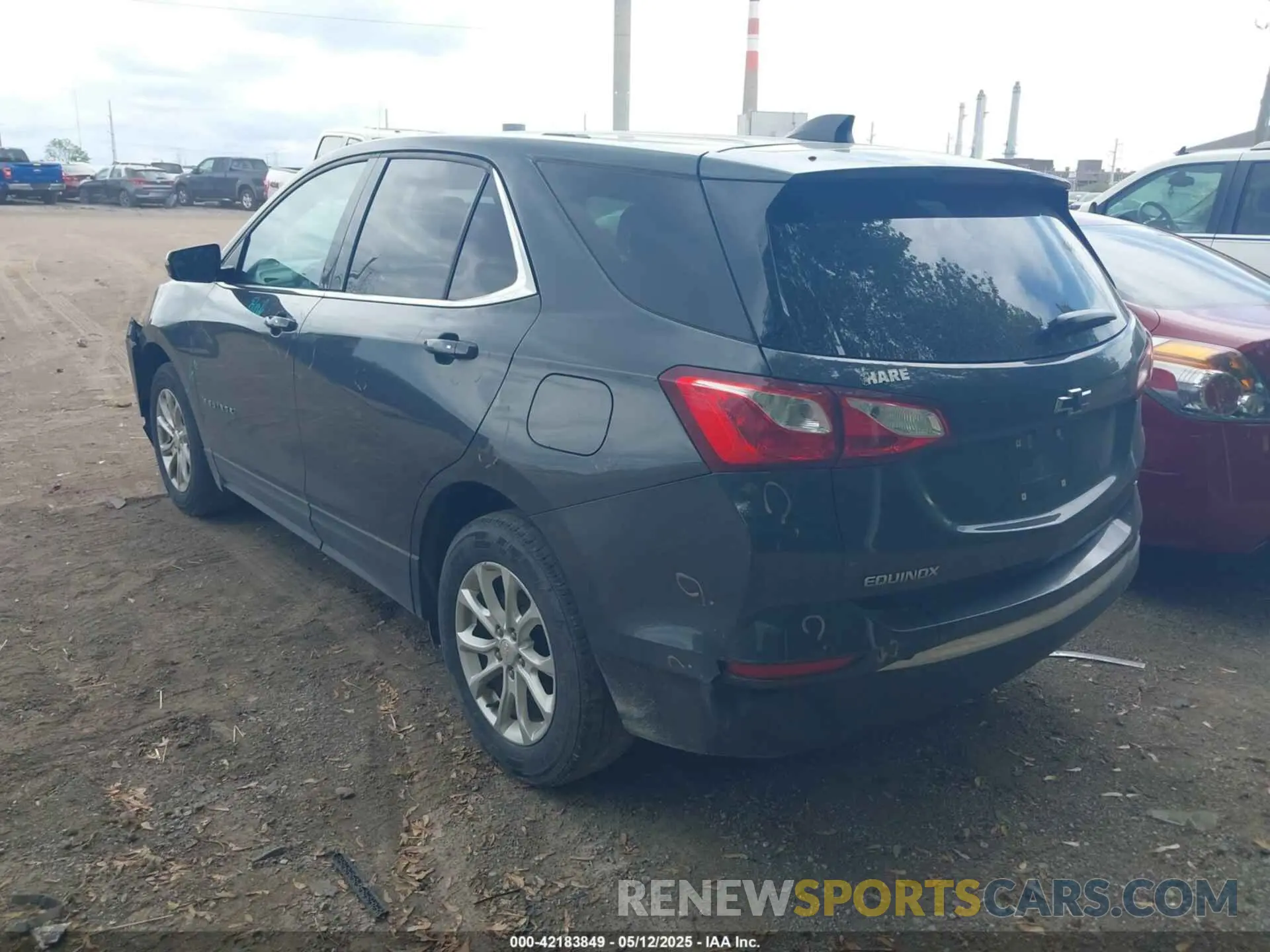 3 Photograph of a damaged car 2GNAXKEV6K6175001 CHEVROLET EQUINOX 2019