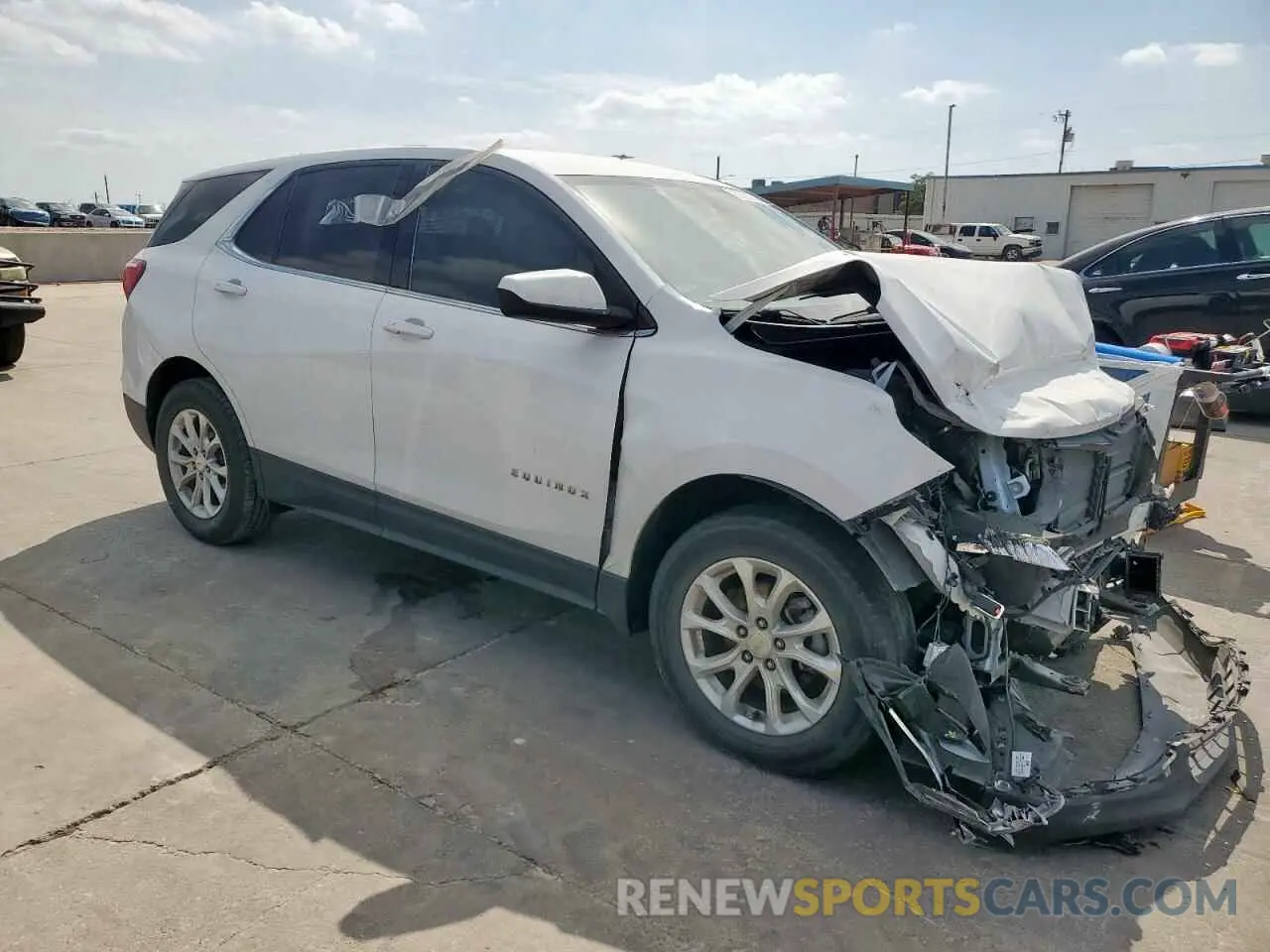 4 Photograph of a damaged car 2GNAXKEV6K6183485 CHEVROLET EQUINOX 2019