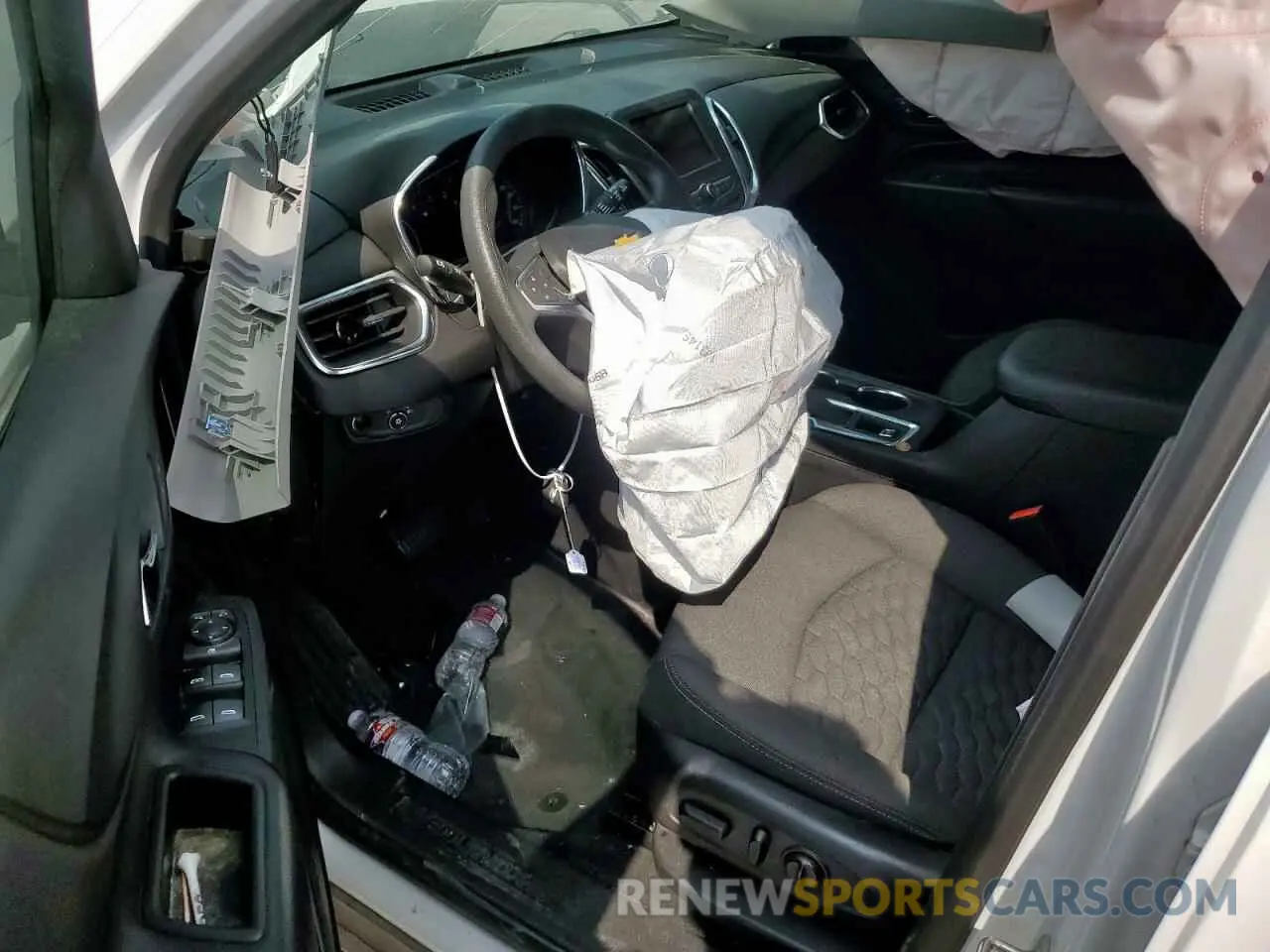 8 Photograph of a damaged car 2GNAXKEV6K6183485 CHEVROLET EQUINOX 2019