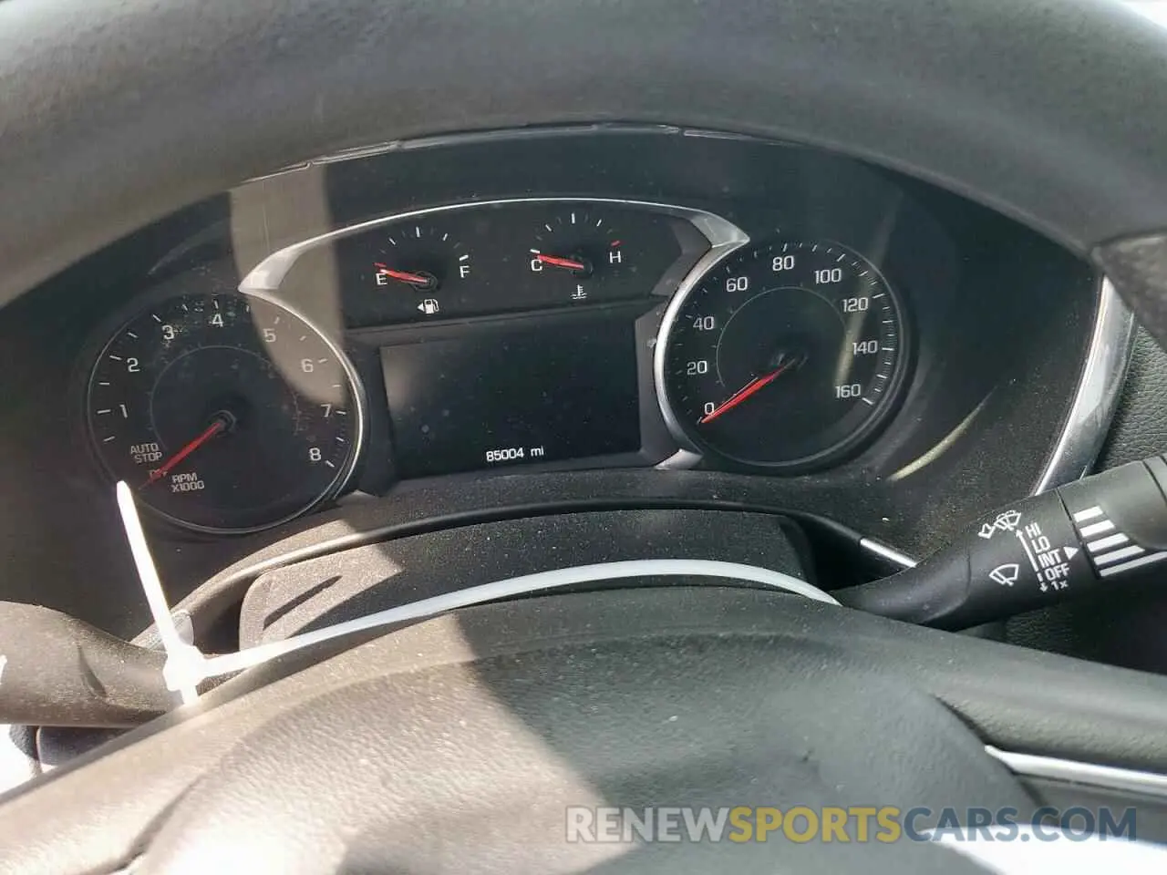 9 Photograph of a damaged car 2GNAXKEV6K6183485 CHEVROLET EQUINOX 2019