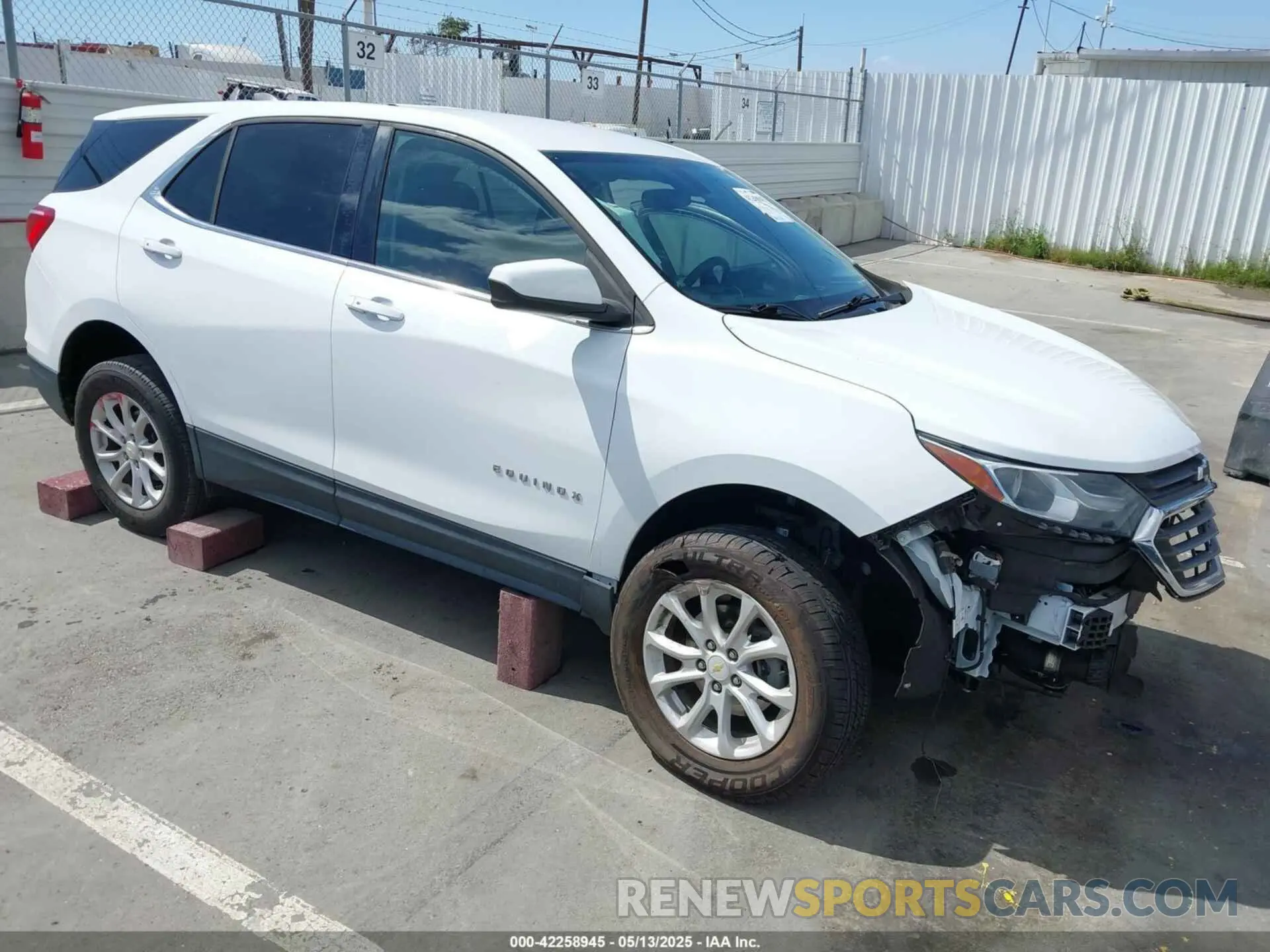 1 Photograph of a damaged car 2GNAXKEV6K6186015 CHEVROLET EQUINOX 2019
