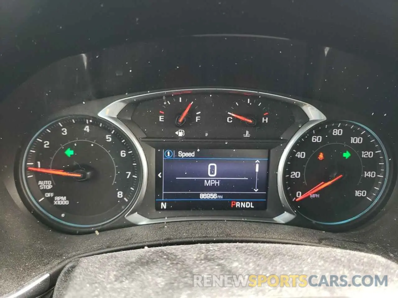 9 Photograph of a damaged car 2GNAXKEV6K6196673 CHEVROLET EQUINOX 2019