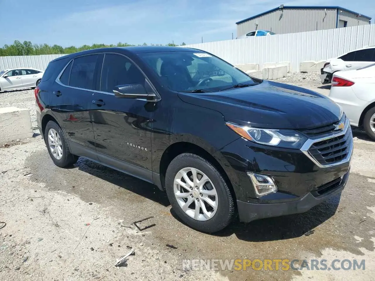 4 Photograph of a damaged car 2GNAXKEV6K6207588 CHEVROLET EQUINOX 2019