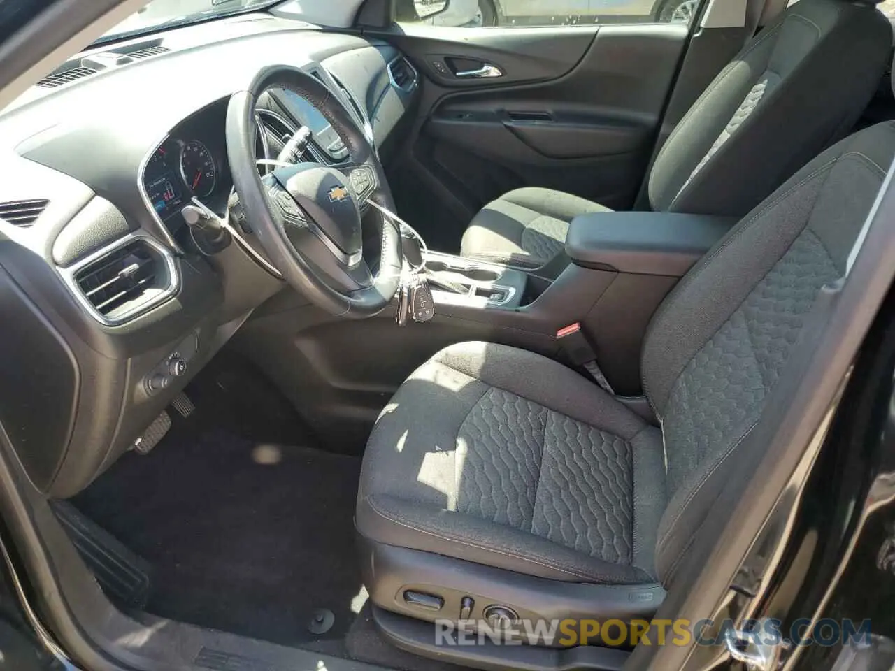 7 Photograph of a damaged car 2GNAXKEV6K6207588 CHEVROLET EQUINOX 2019