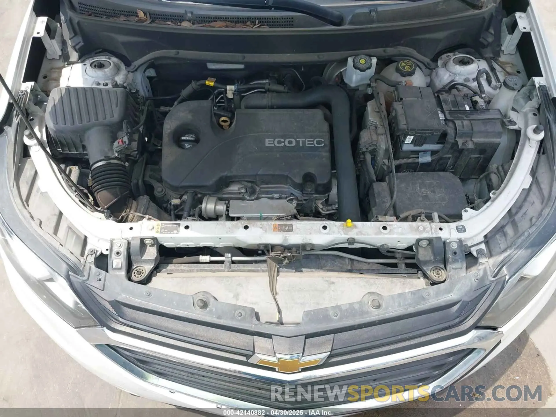 10 Photograph of a damaged car 2GNAXKEV6K6255642 CHEVROLET EQUINOX 2019