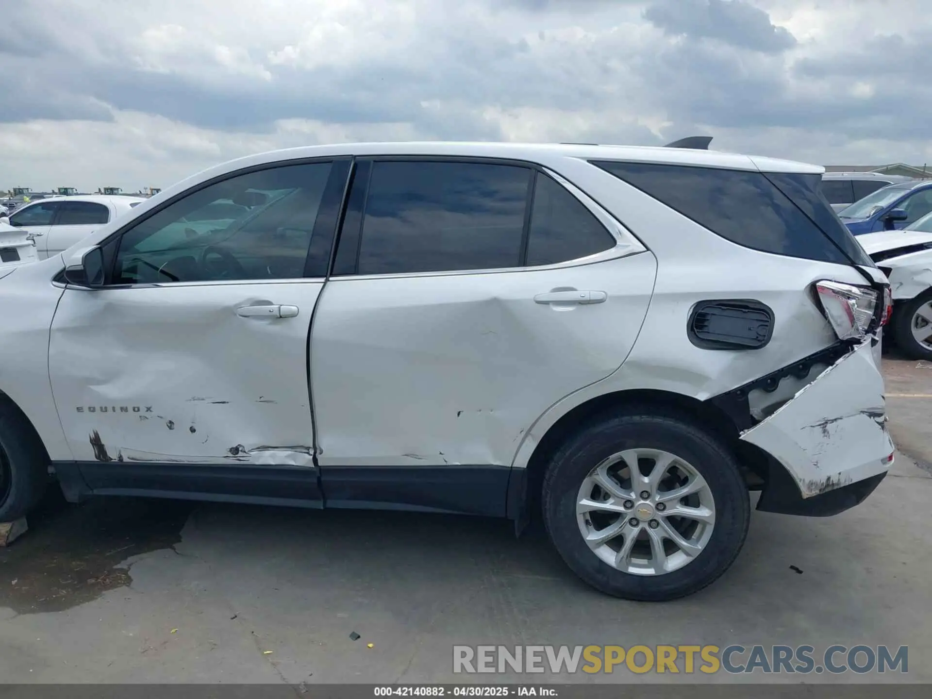 6 Photograph of a damaged car 2GNAXKEV6K6255642 CHEVROLET EQUINOX 2019