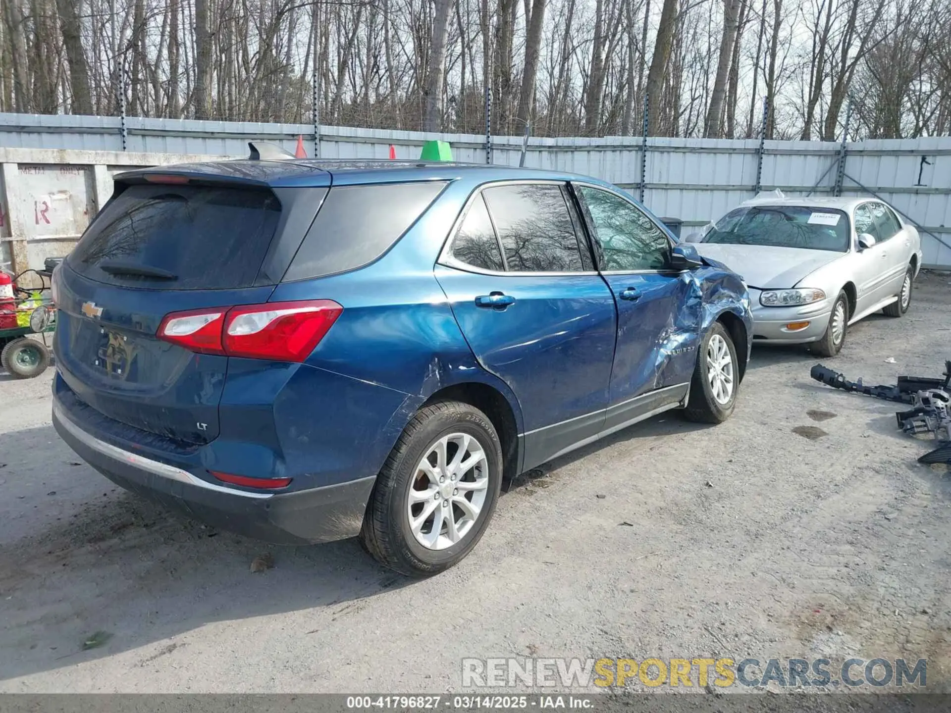 4 Photograph of a damaged car 2GNAXKEV6K6267029 CHEVROLET EQUINOX 2019