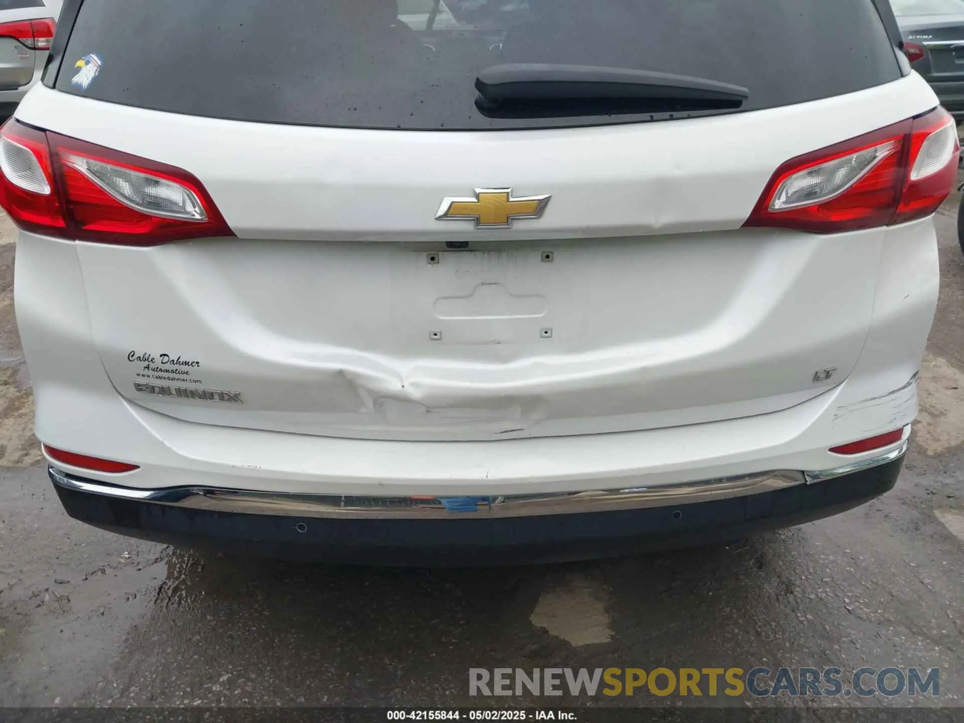 17 Photograph of a damaged car 2GNAXKEV6K6292142 CHEVROLET EQUINOX 2019