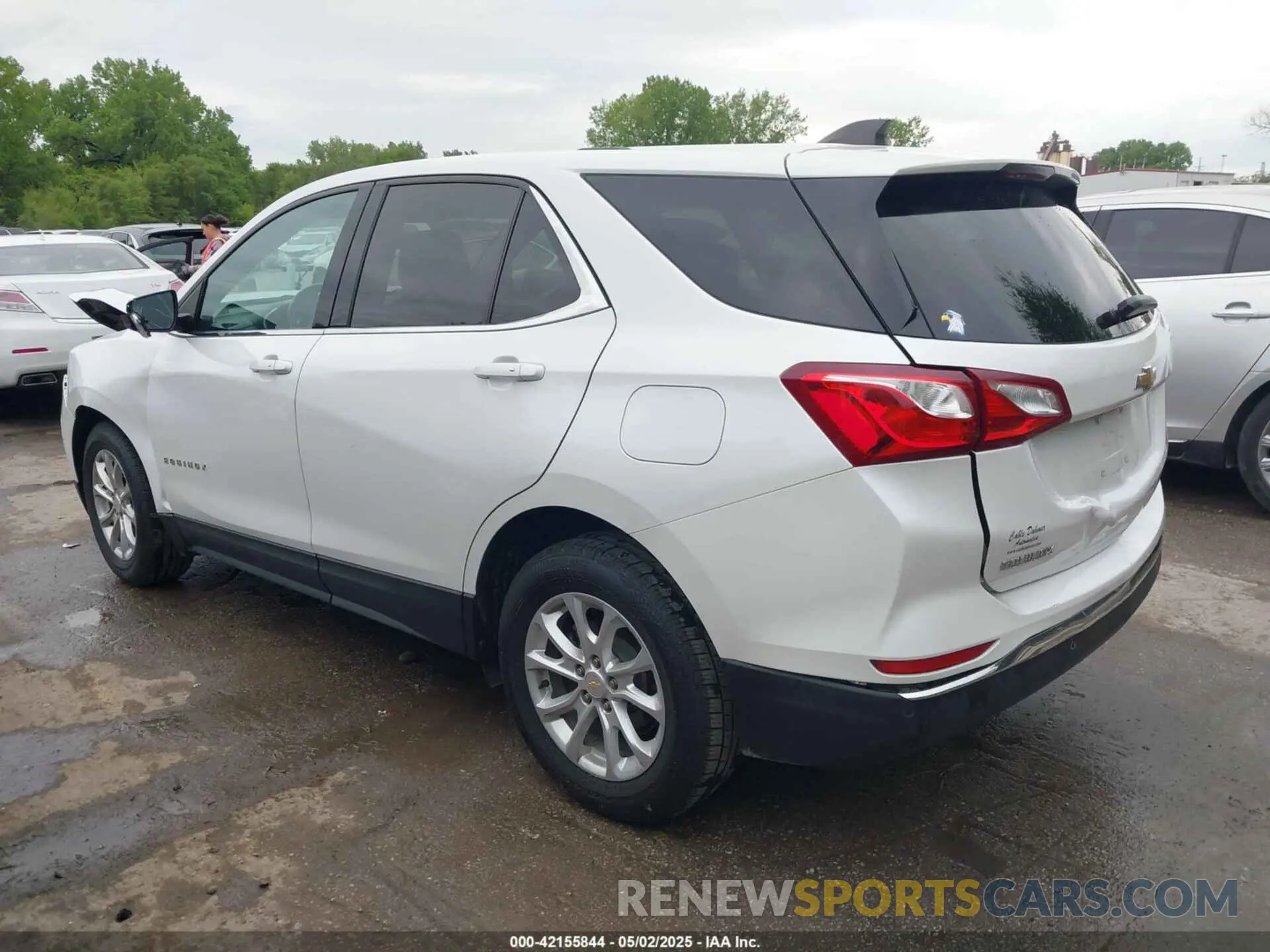 3 Photograph of a damaged car 2GNAXKEV6K6292142 CHEVROLET EQUINOX 2019