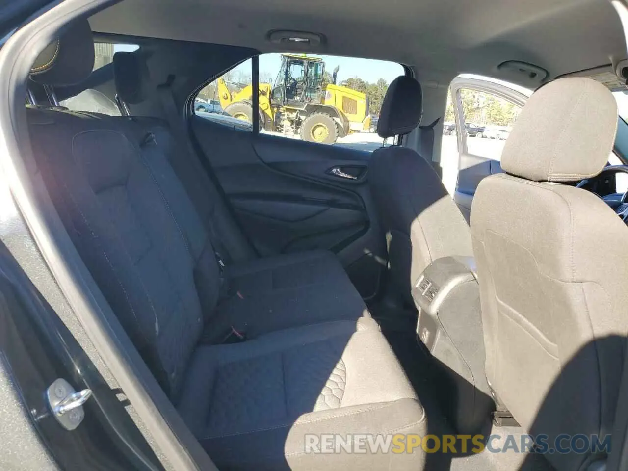 11 Photograph of a damaged car 2GNAXKEV6K6296689 CHEVROLET EQUINOX 2019