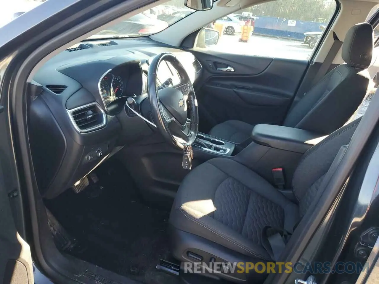 7 Photograph of a damaged car 2GNAXKEV6K6296689 CHEVROLET EQUINOX 2019